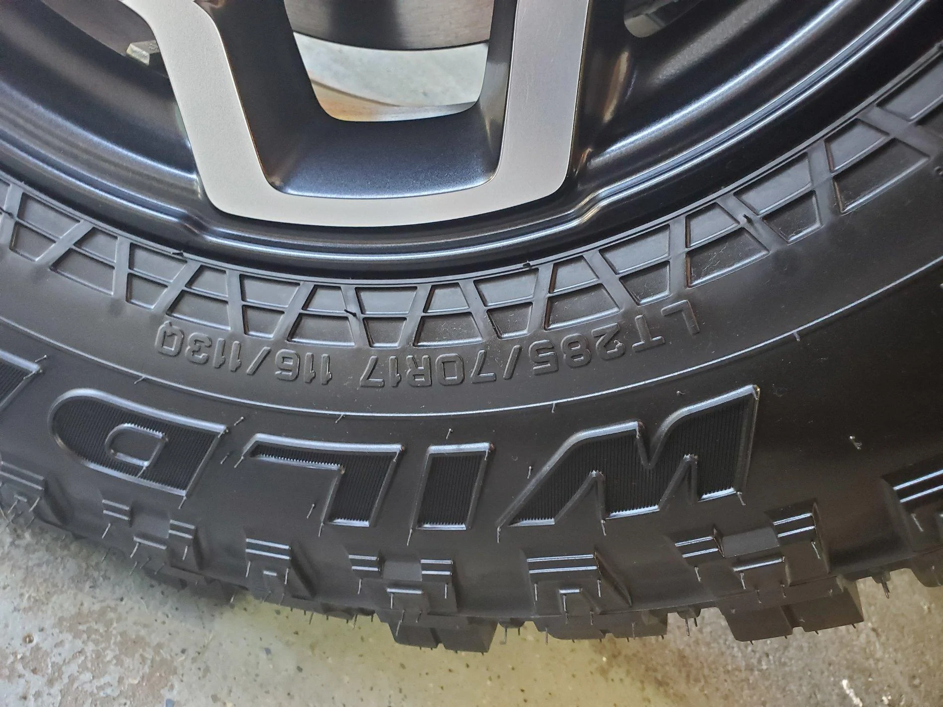 Jeep Gladiator 2020 Rubicon (JT) Wheels and Tires Flacon MT's Less than 300mi 20200715_160444