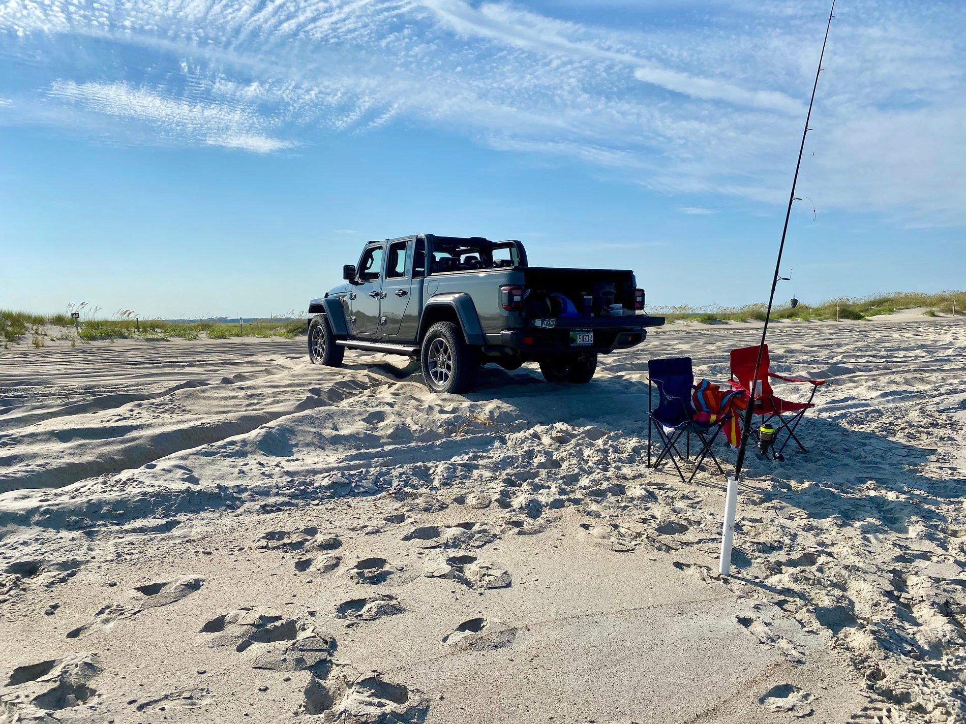 Jeep Gladiator How Does your Gladiator look in black and white photography? Gladiator Beach2