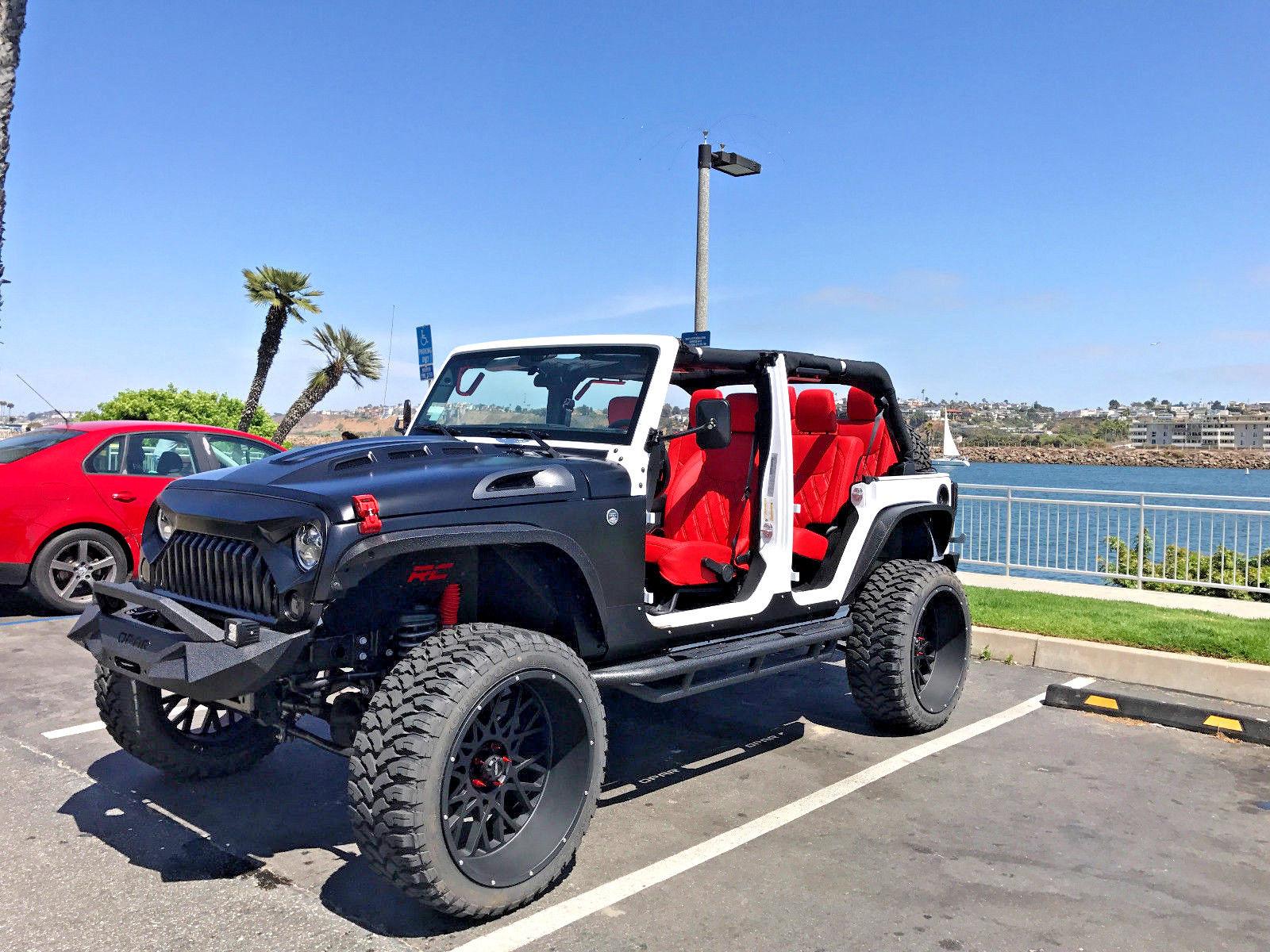 Jeep Gladiator Because the regular frowny-clown grills aren't bad enough, there's this abomination Unlimited-Sport-w-3rd-row-seats.-20182018-20192019