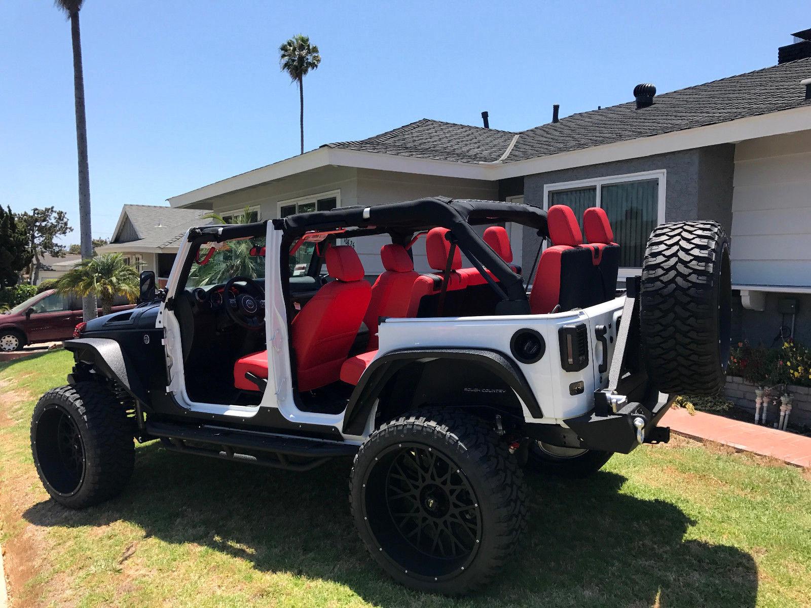 Jeep Gladiator Because the regular frowny-clown grills aren't bad enough, there's this abomination Unlimited-Sport-w-3rd-row-seats.-20182018-20192019