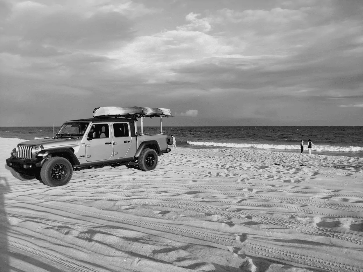 Jeep Gladiator How Does your Gladiator look in black and white photography? 1595380553981