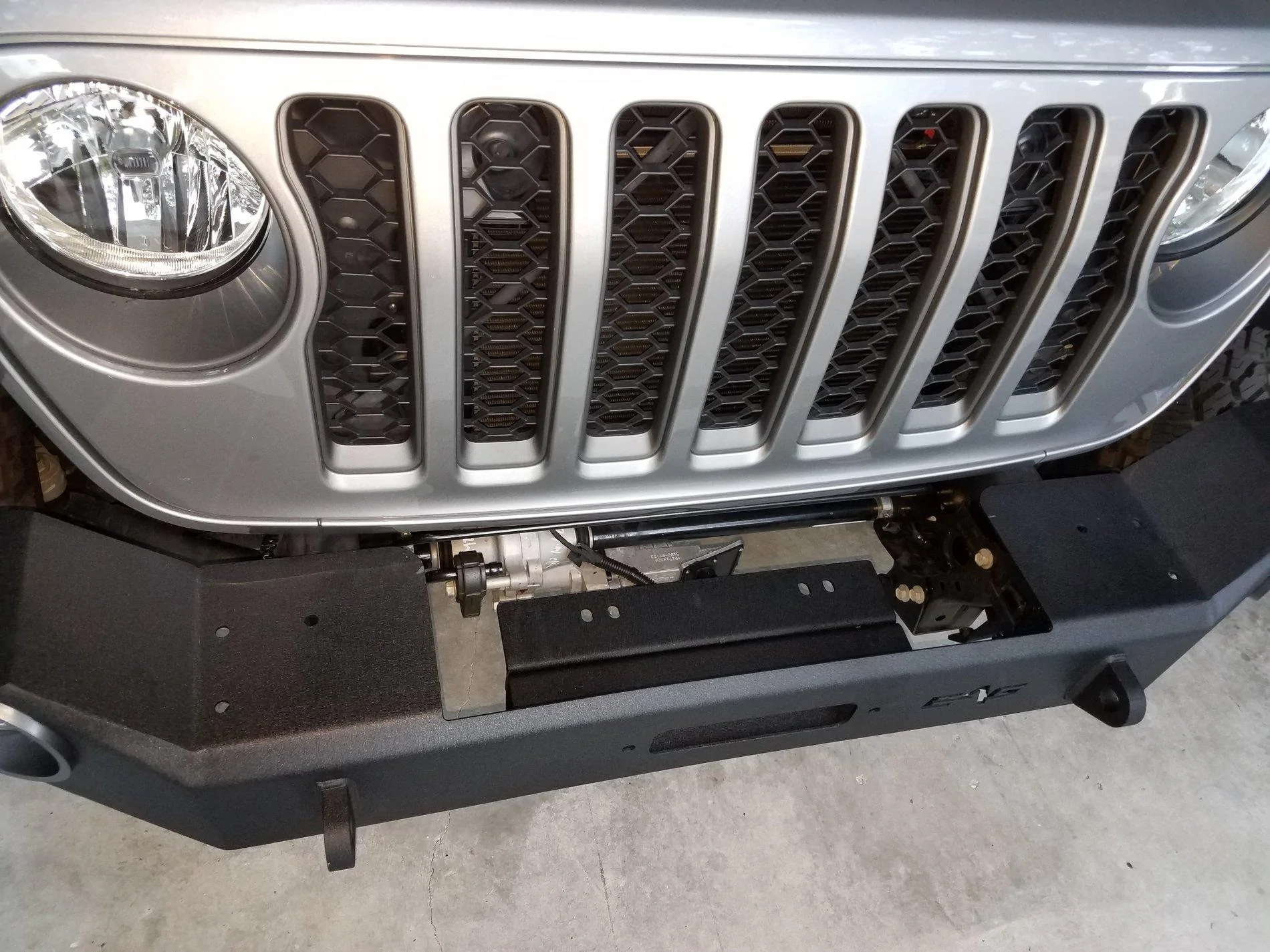 Jeep Gladiator EAG Bumper install with Apex Winch 20200721_190910