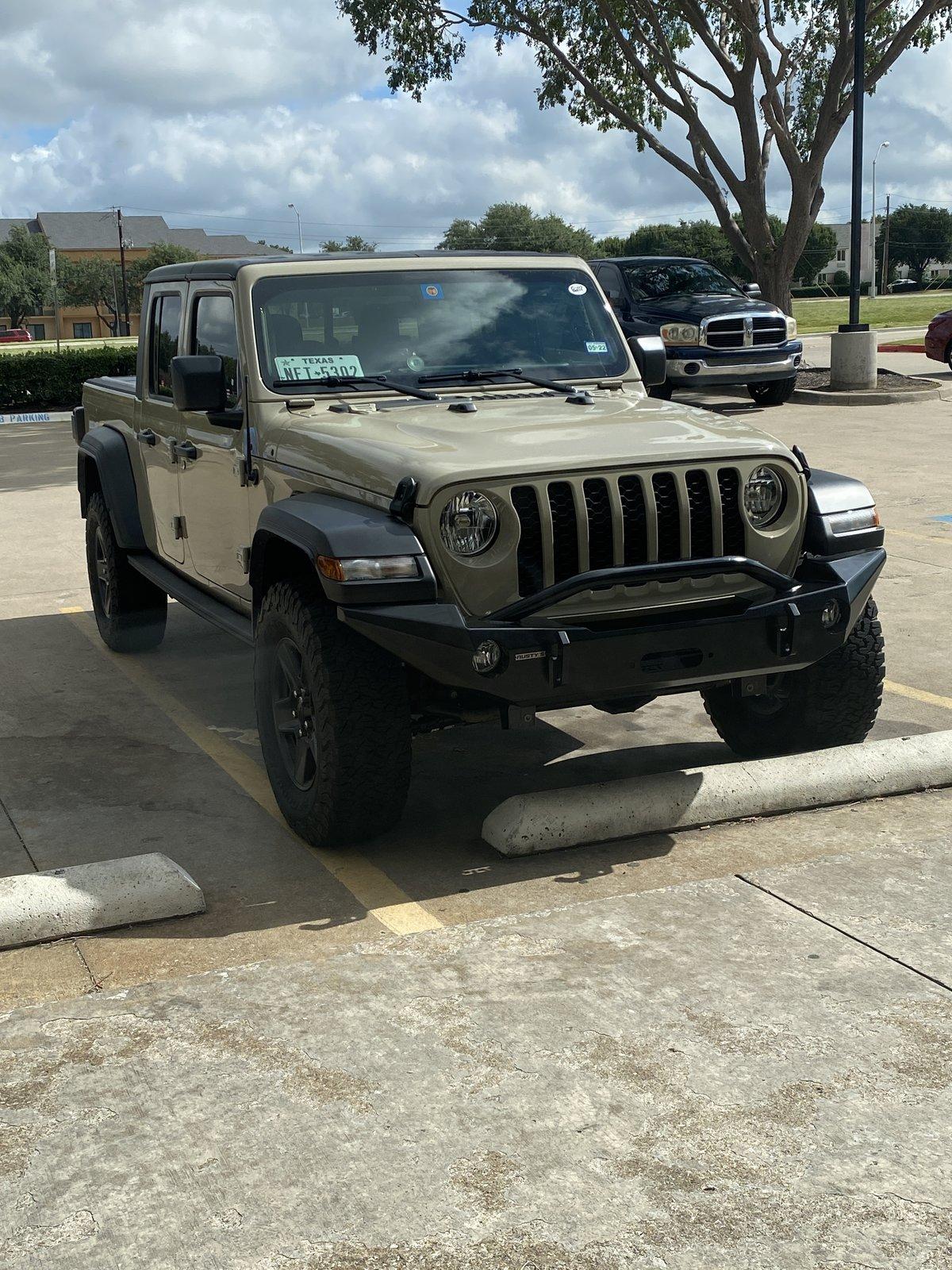 Jeep Gladiator Show Us Your Bumpers! AA8402CC-8836-41B7-9FDD-55AC58185FF2