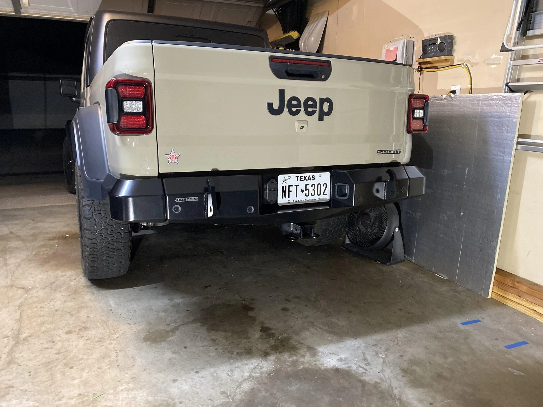 Jeep Gladiator Show Us Your Bumpers! 217A4FA3-595C-4BAB-AD45-B010E7F20BC6