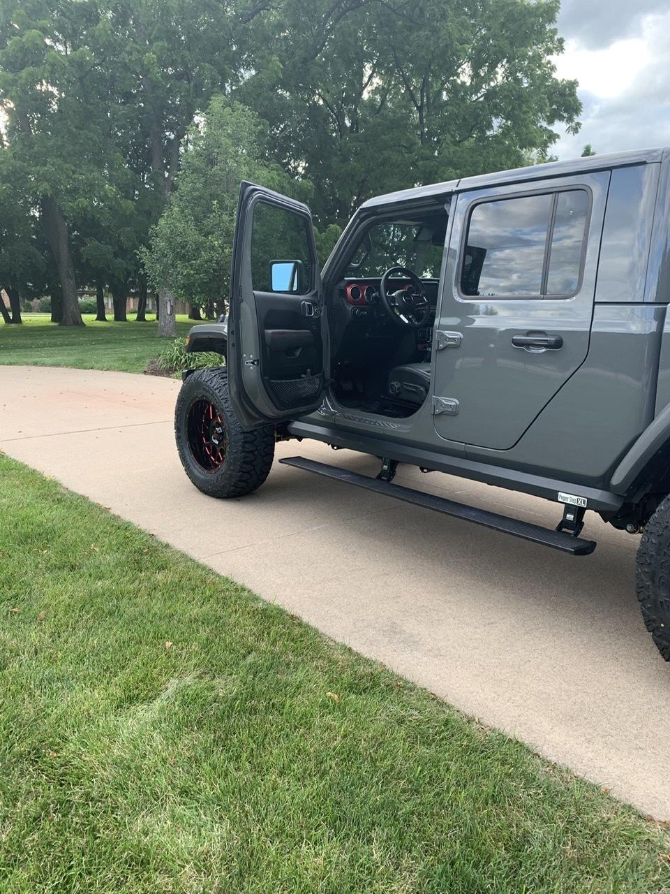 Jeep Gladiator Flat Towing JTR with Lift/Tires/Wheels?? 1BEED60F-9B35-46BD-B5DF-7C8C045F3866