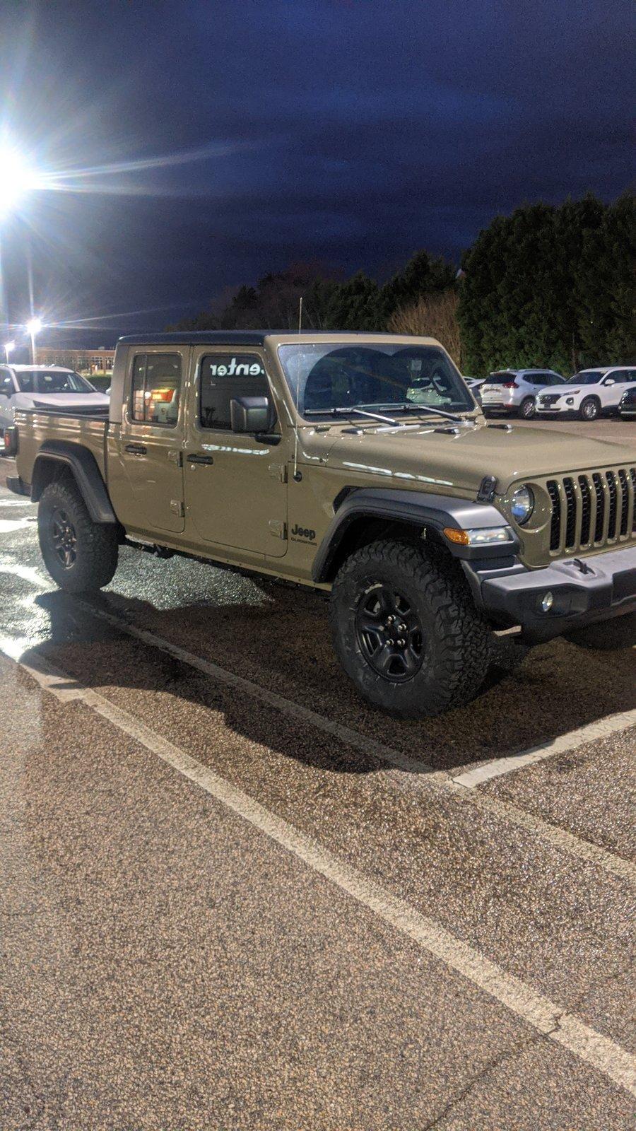 Jeep Gladiator Help! Lift or level? IMG_20200213_183207