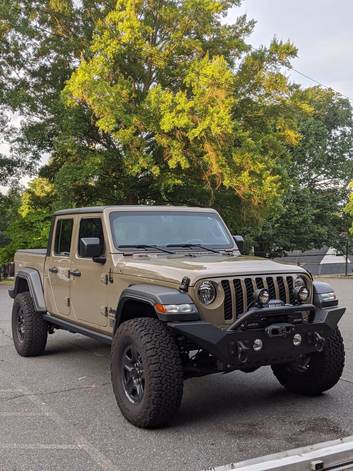 Jeep Gladiator Help! Lift or level? 00000IMG_00000_BURST20200704070037778_COVER