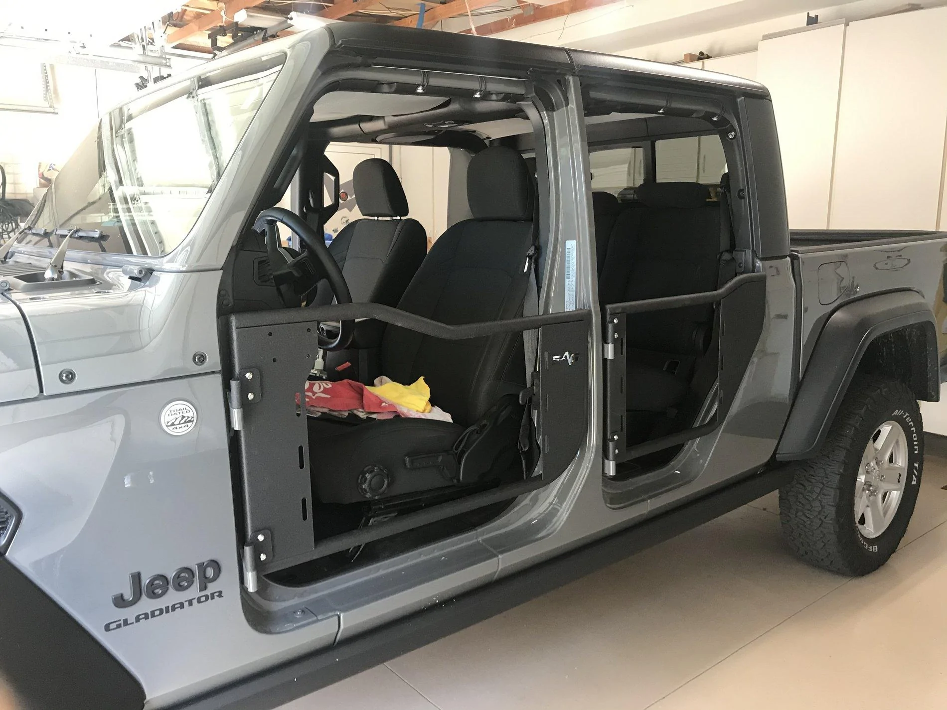 Jeep Gladiator Cheap tube doors 1A69EEF0-57B5-478E-9EE1-8844AA1B4CFB