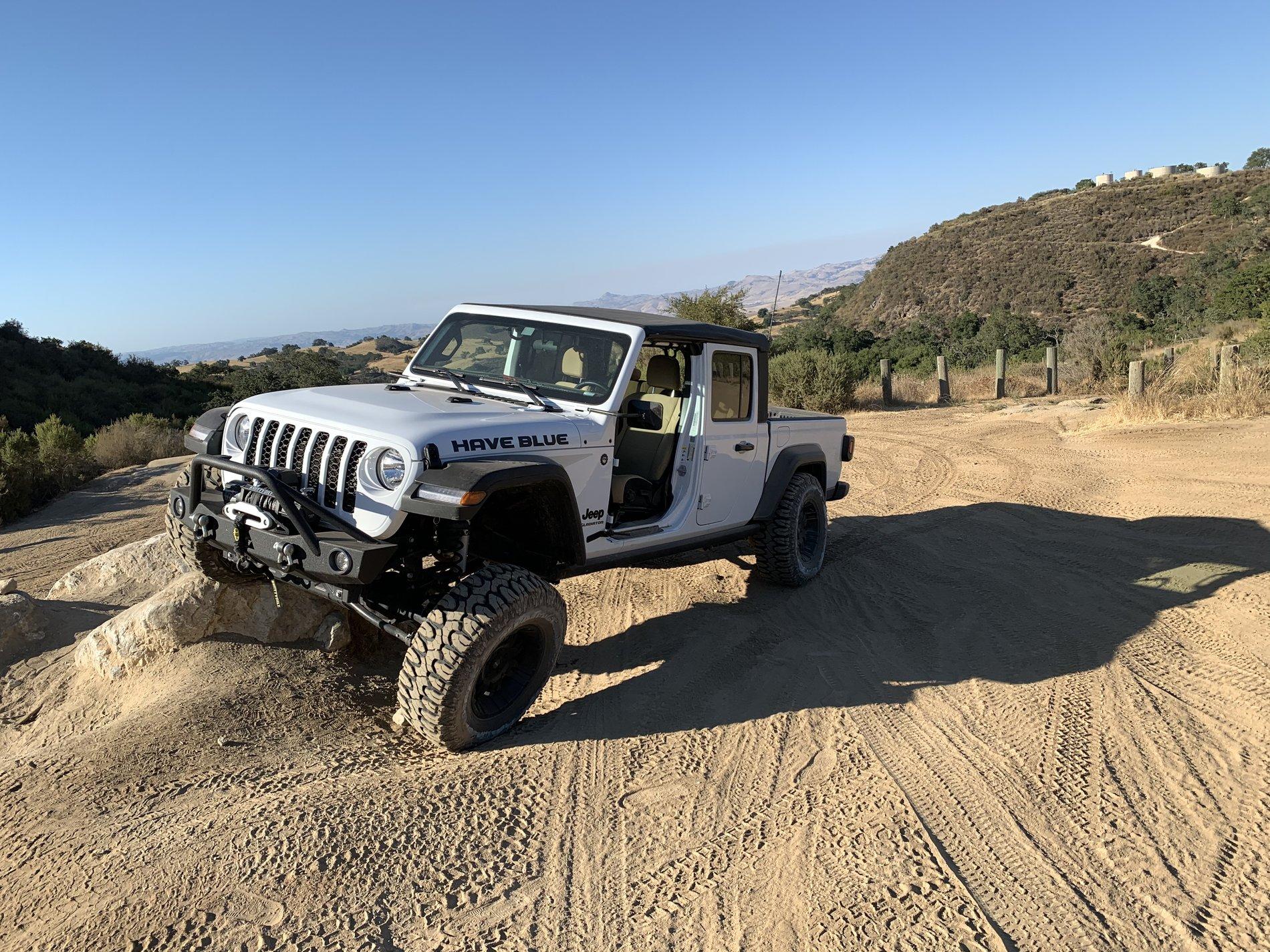 Jeep Gladiator -- 2020+ Gladiator Picture Game -- 99C5FFB4-F530-4E78-A22B-3A7141BE0367