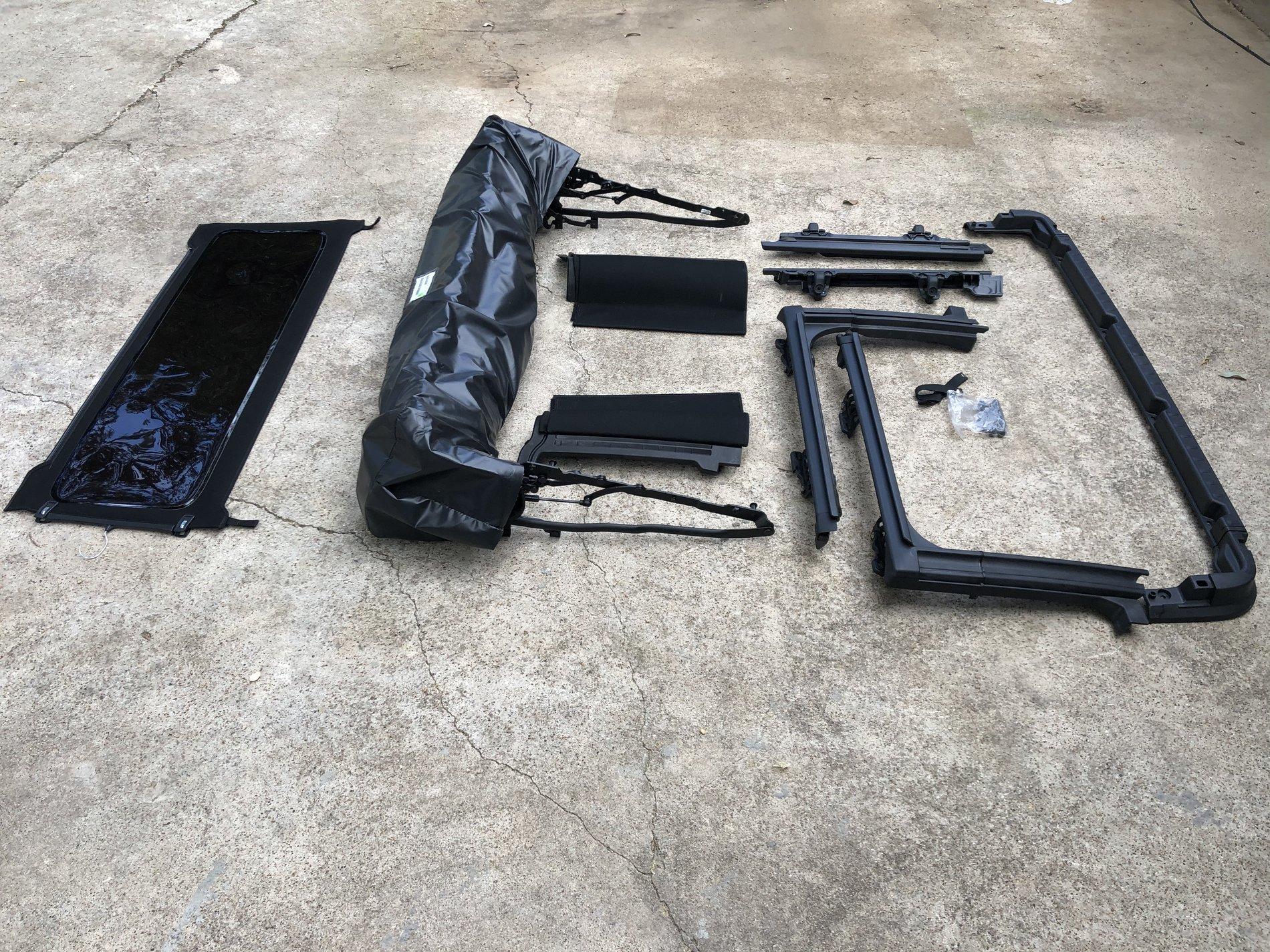 Jeep Gladiator F.S. Premium black twill soft top 702BF365-AA4D-4C07-8A6D-722F2C94DF17