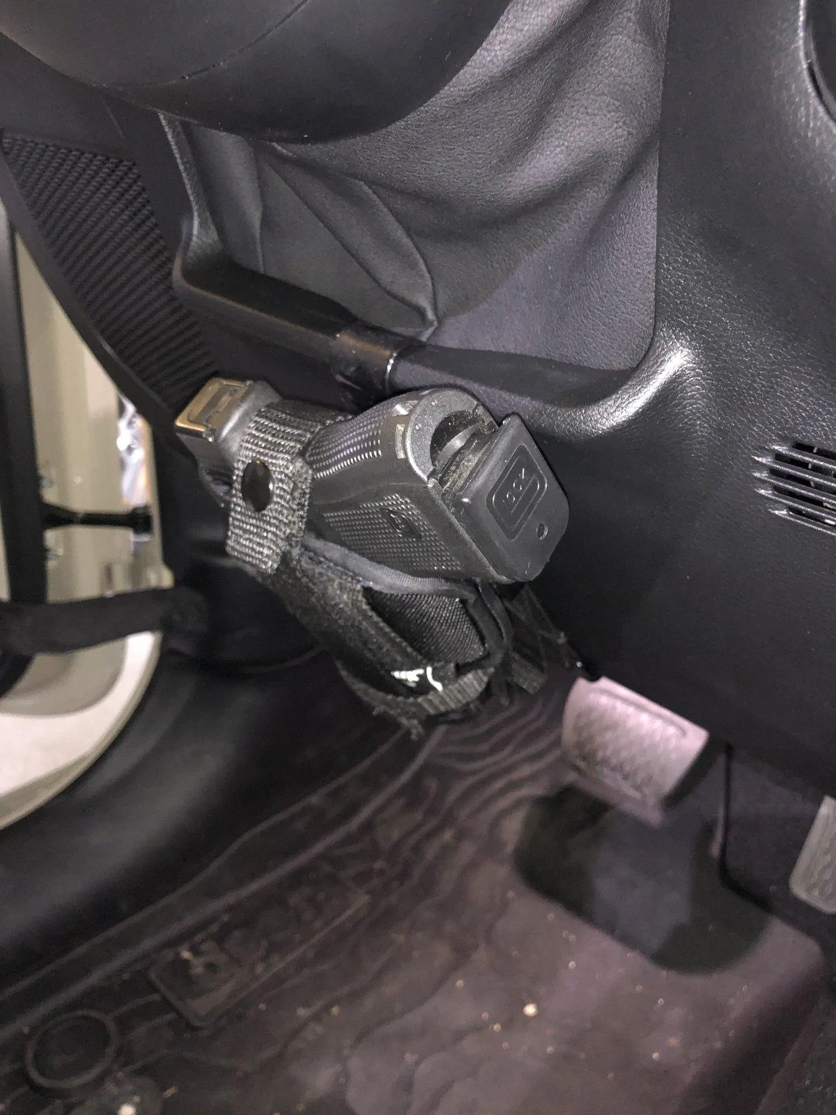 Jeep Gladiator Gun holster options? 74FBC565-DDF9-42D4-B84F-9D2FC9288EE6