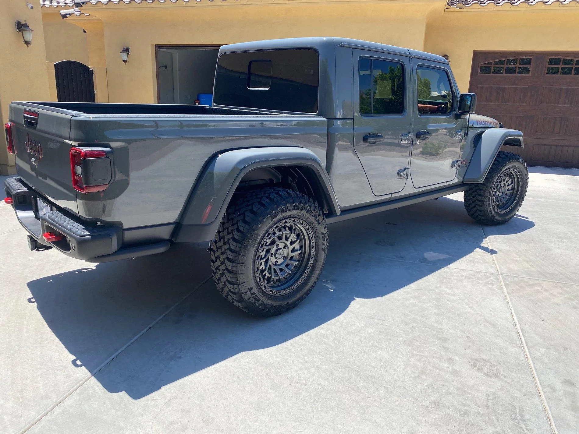 Jeep Gladiator Rubi tire swap? IMG_2291