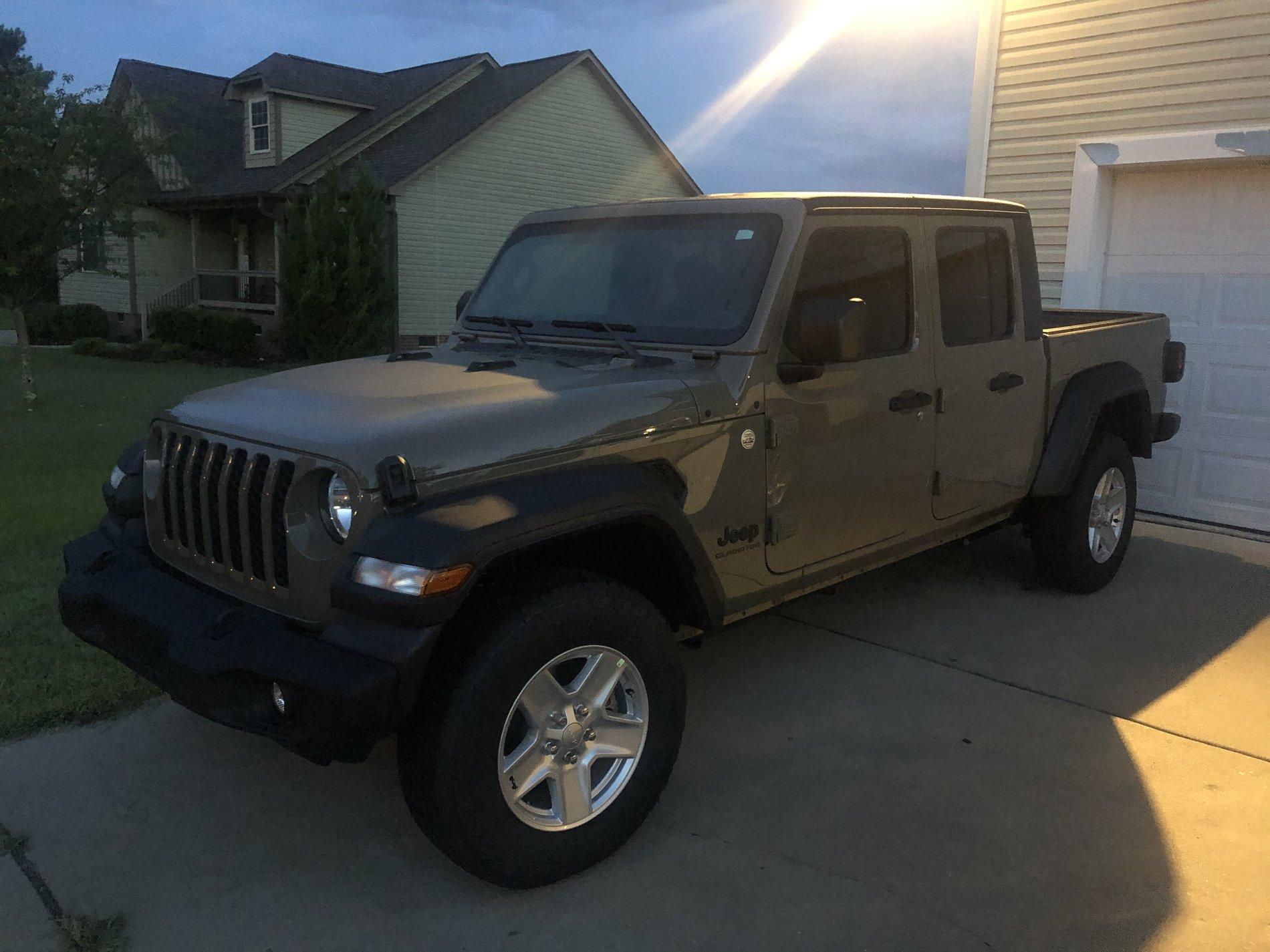 Jeep Gladiator GATOR Gladiator JT Club D9732E9D-B691-472C-8164-1632B4D9FBBA