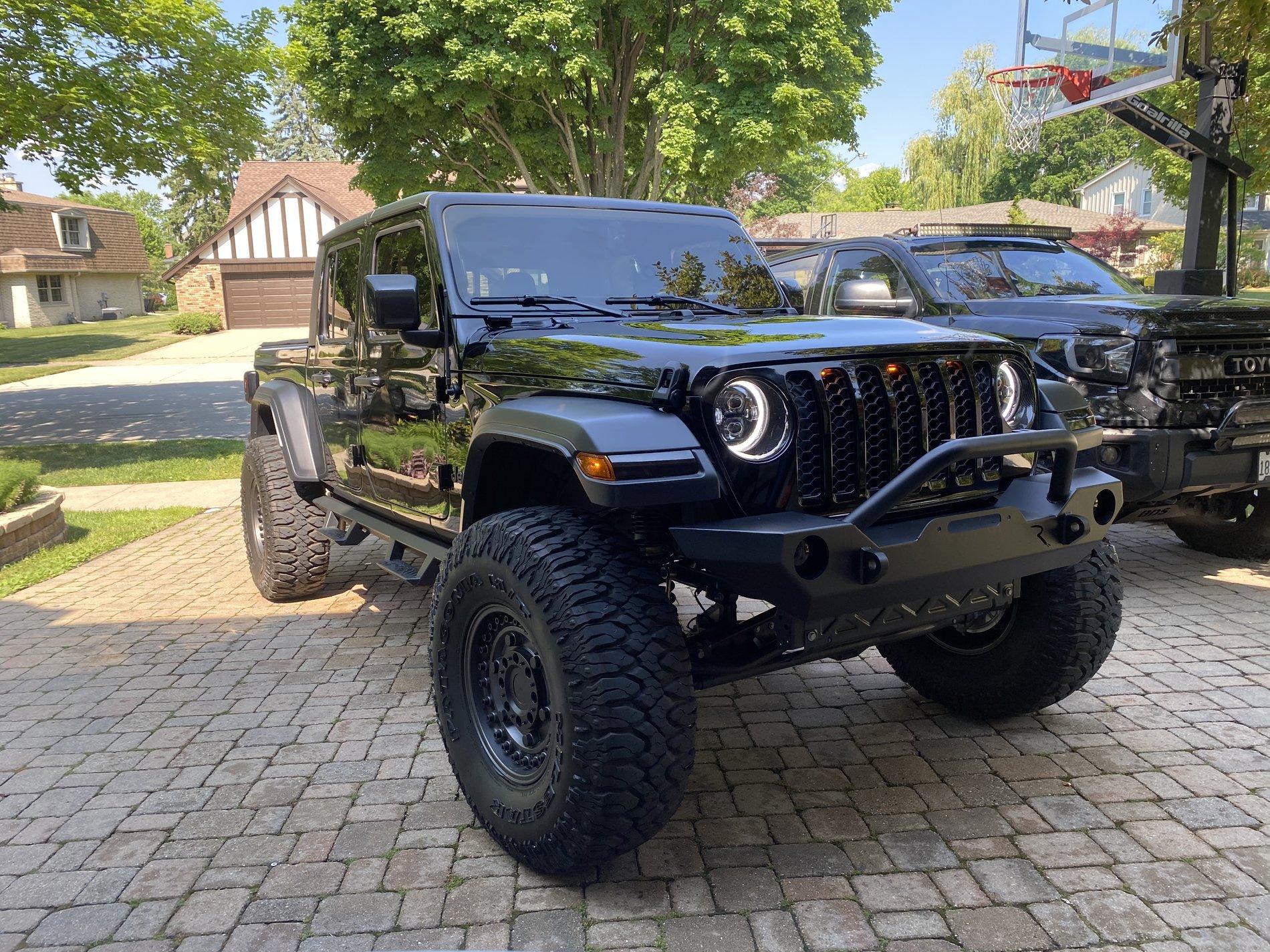 Jeep Gladiator 2020 Jeep Gladiator Max Tow 12C13D6B-C6B3-4CCC-ACEF-2D342A954D97