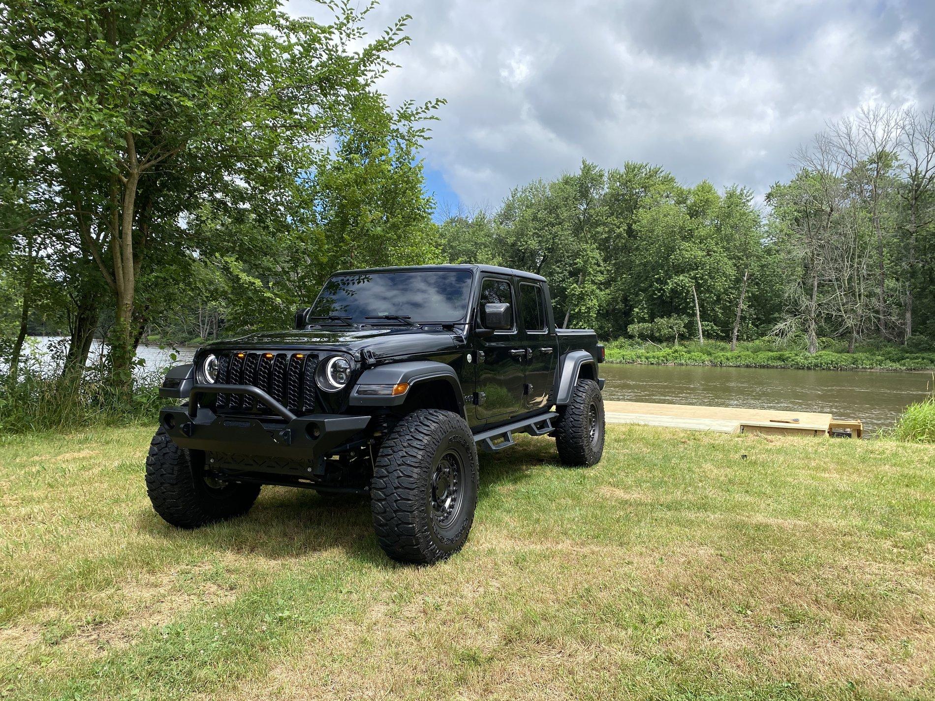 Jeep Gladiator 2020 Jeep Gladiator Max Tow 5116043C-5358-41DA-9C85-9BD523FA67FB