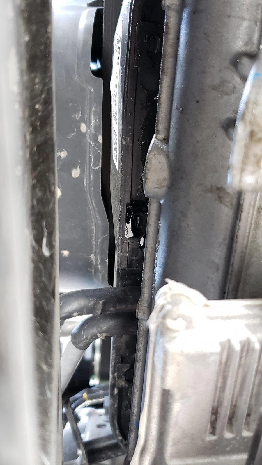 Jeep Gladiator First problem - Oil leak 20200726_110437