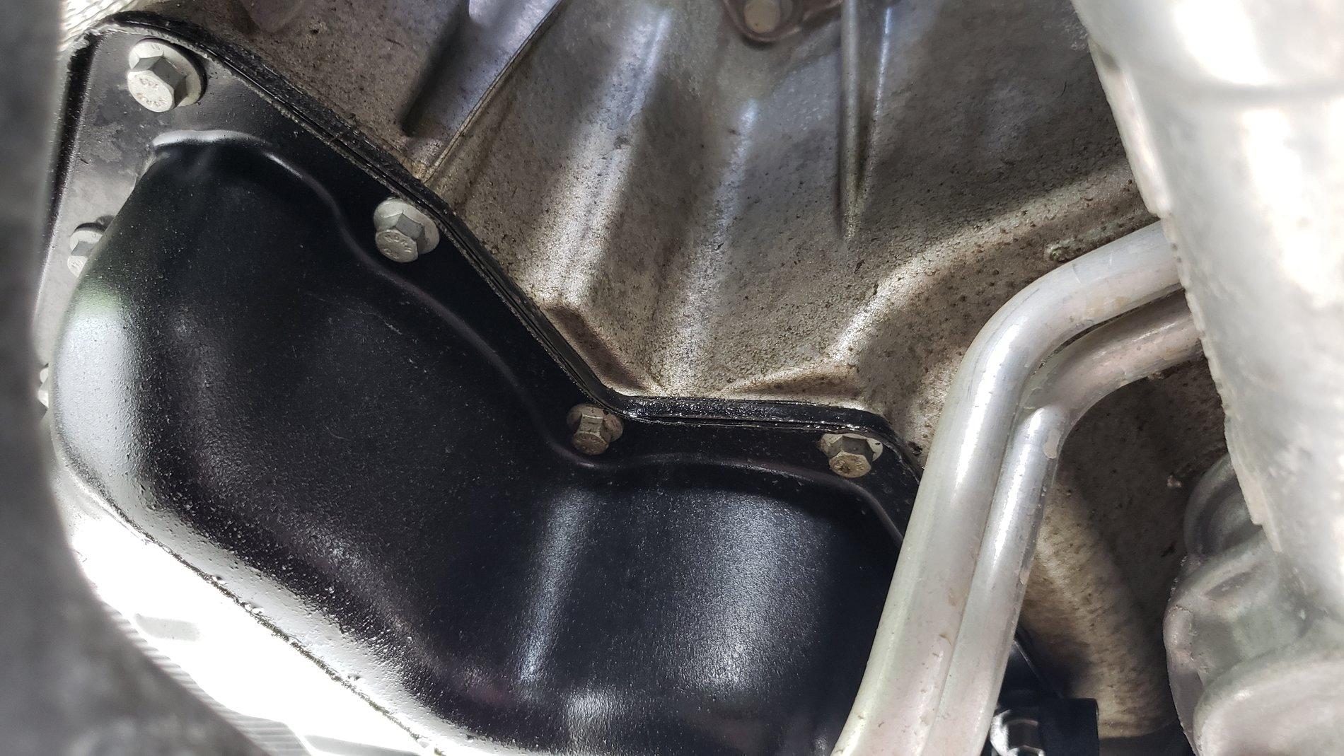 Jeep Gladiator First problem - Oil leak 20200726_110334