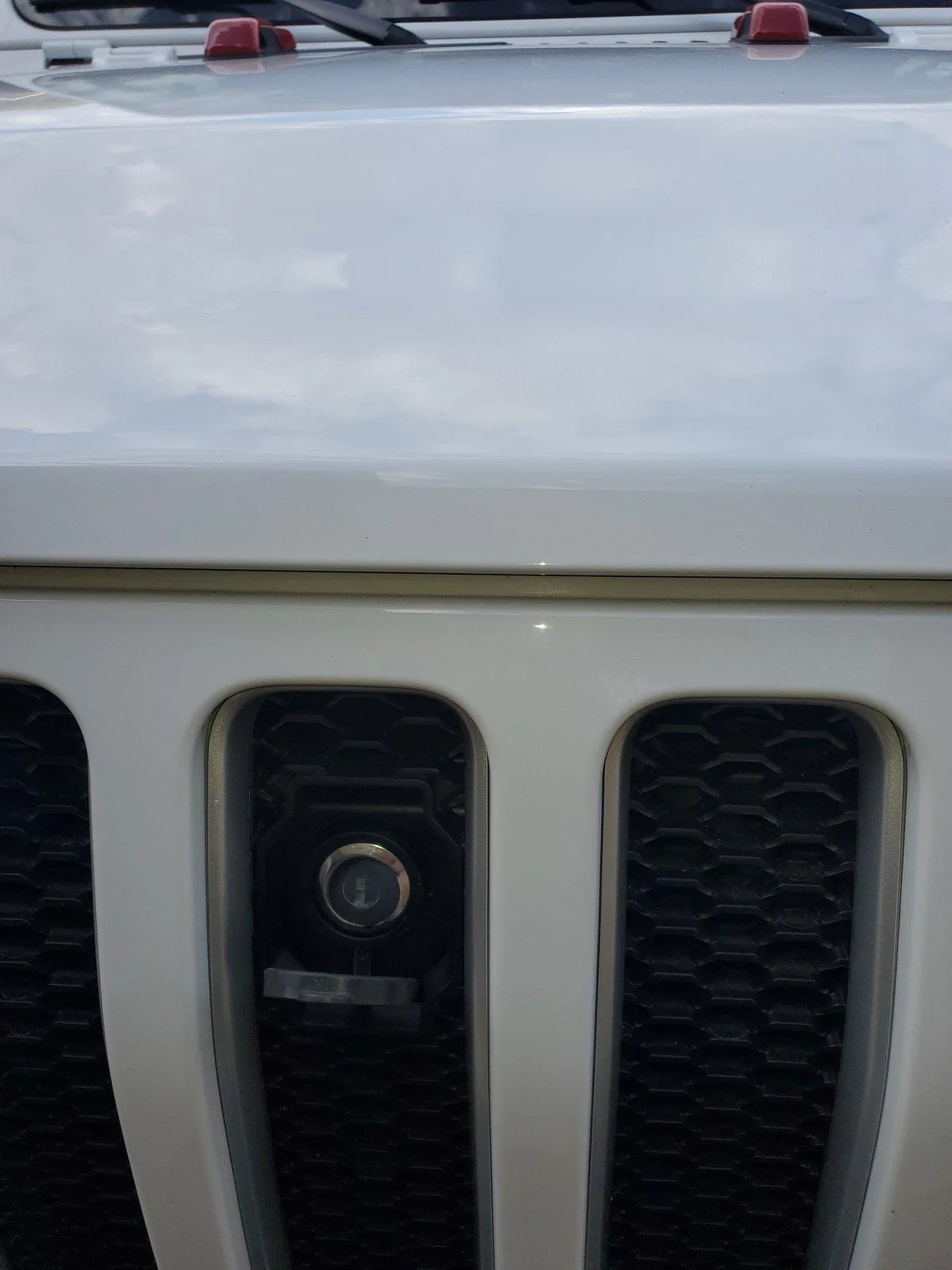 Jeep Gladiator 2020 Jeep Gladiator Overland hood lock needed! 20200725_174458