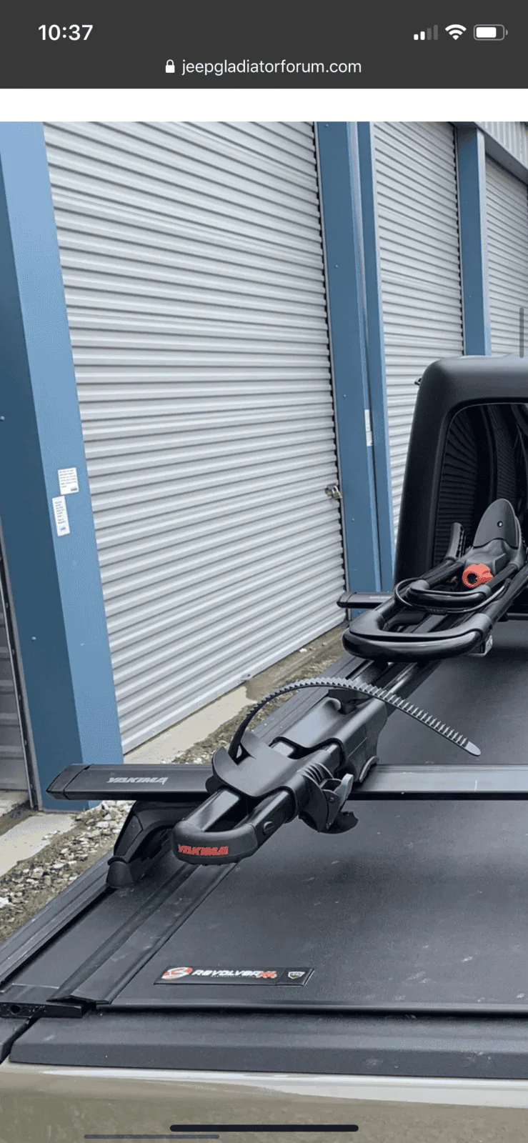 Jeep Gladiator BAK x4 Revolver rolling tonneau Install and review F4C7D5F7-33F0-464C-AEC5-D4B3DE96CA6E