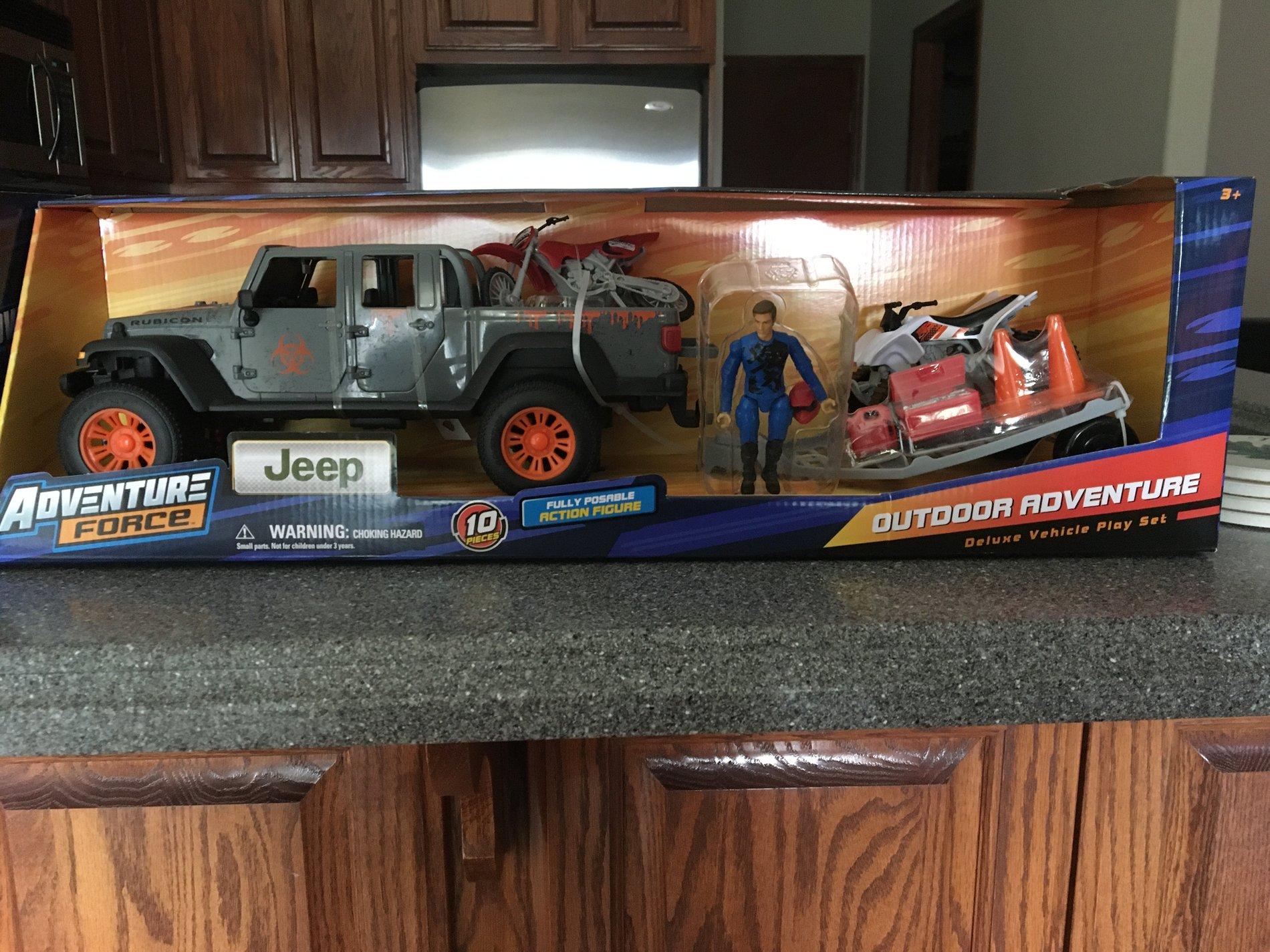 Jeep Gladiator Has anyone found any other Gladiator toys and memorabilia IMG_2951[1].JPG