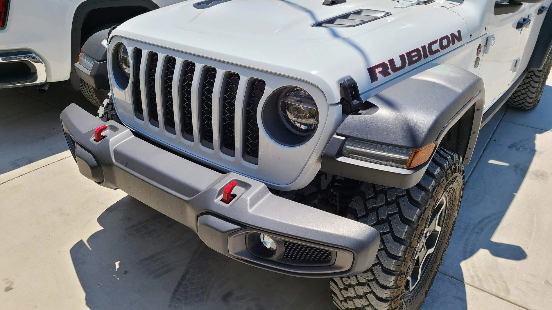 Jeep Gladiator Rubicon plastic take off front bumper $75 picked up in San Jose 20200728_132927