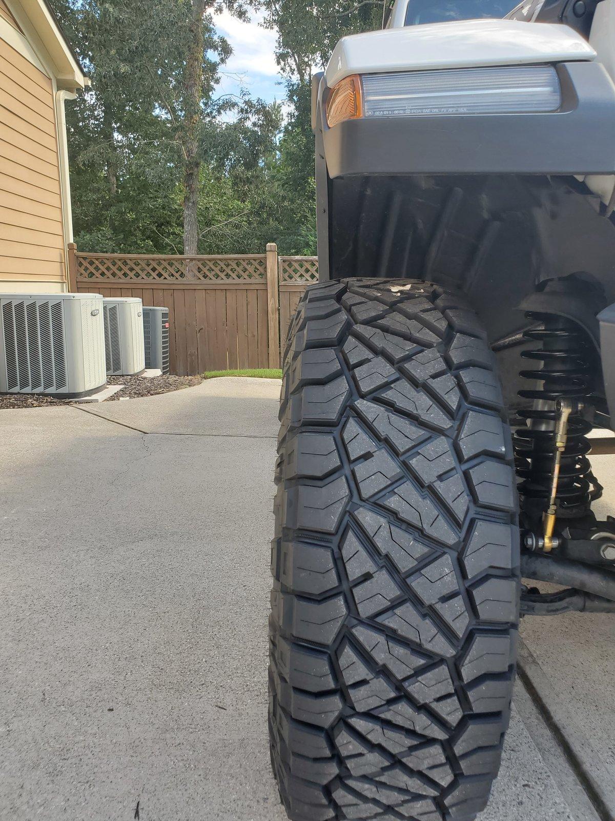Jeep Gladiator 12.5 vs 13.5 Nitto Ridge Grappler 20200729_164806