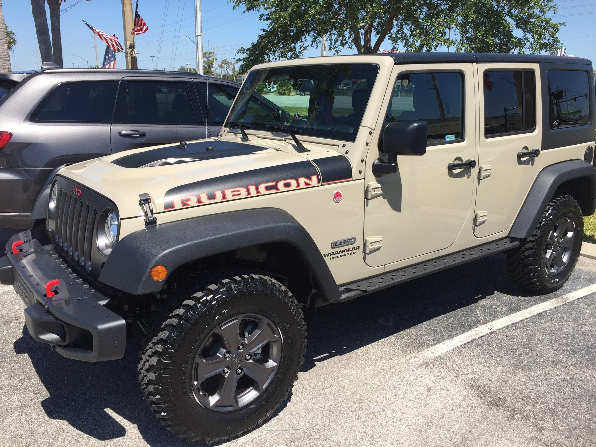 Jeep Gladiator GATOR Gladiator JT Club 6B3B82B7-4765-403F-8CA2-3A6DFDC7D9E0