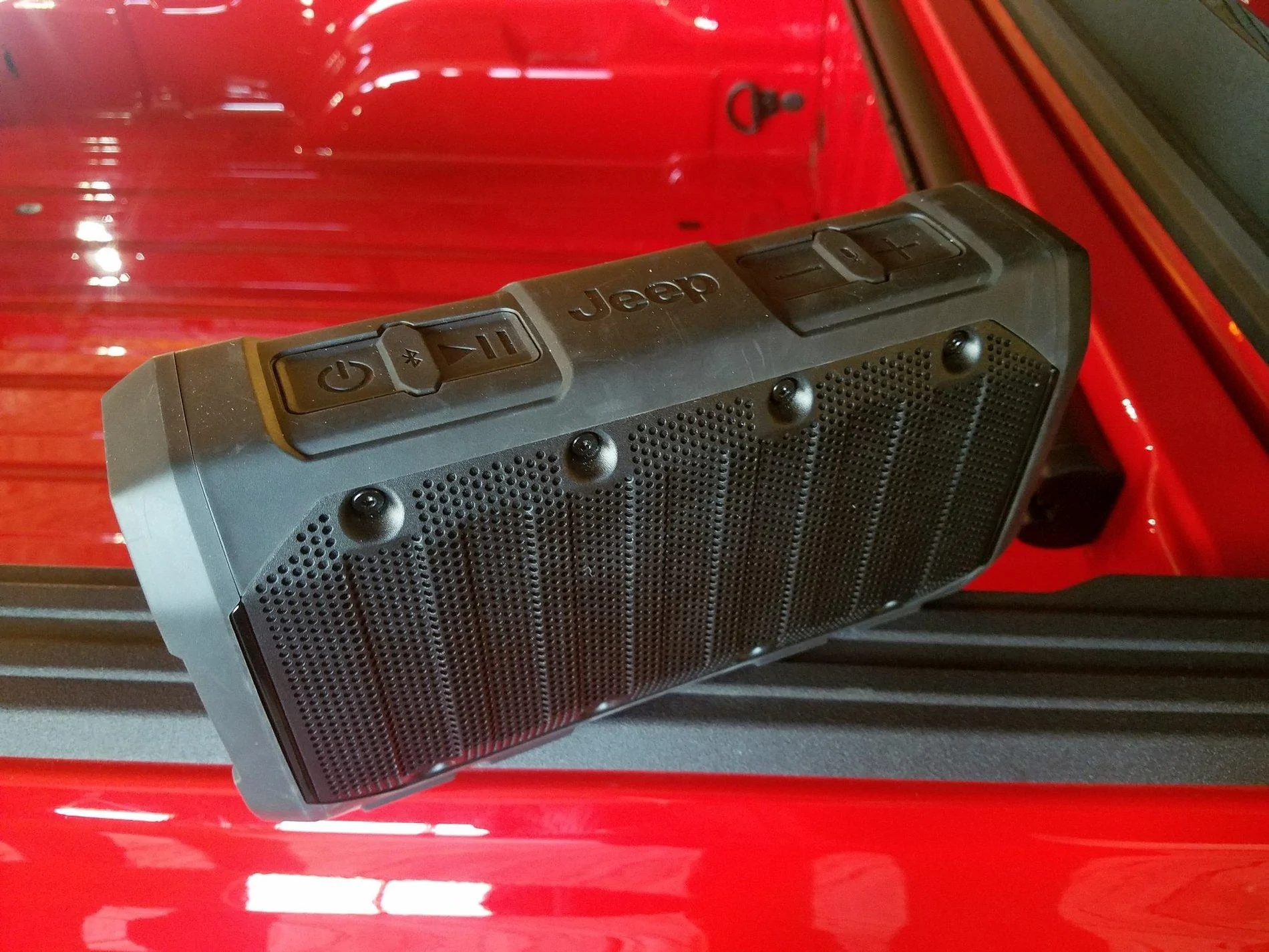 Jeep Gladiator Bluetooth speaker! E1B419A6-C207-475A-BB7D-5640467948FA