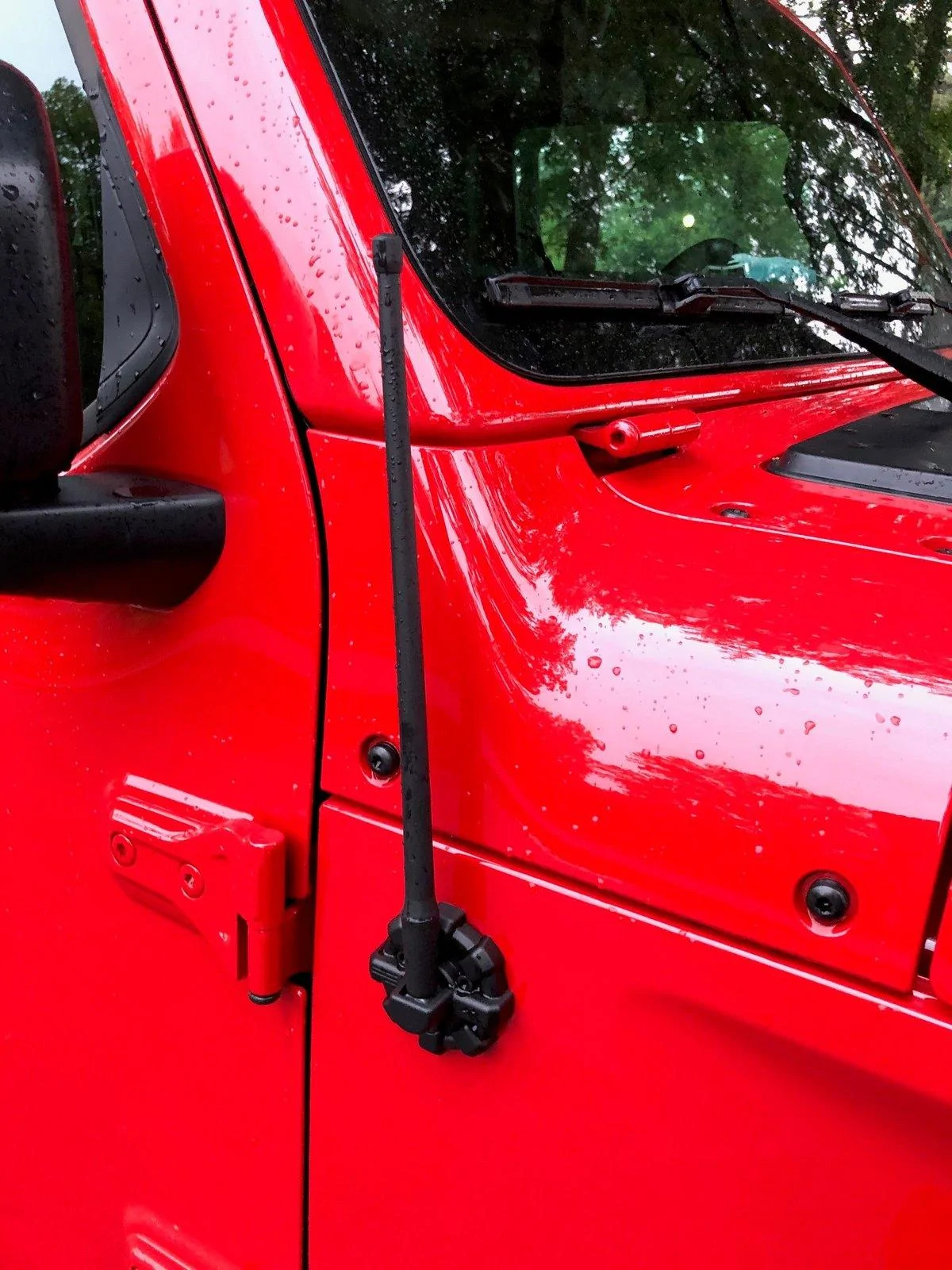 Jeep Gladiator Skunk Ape Build antenna2