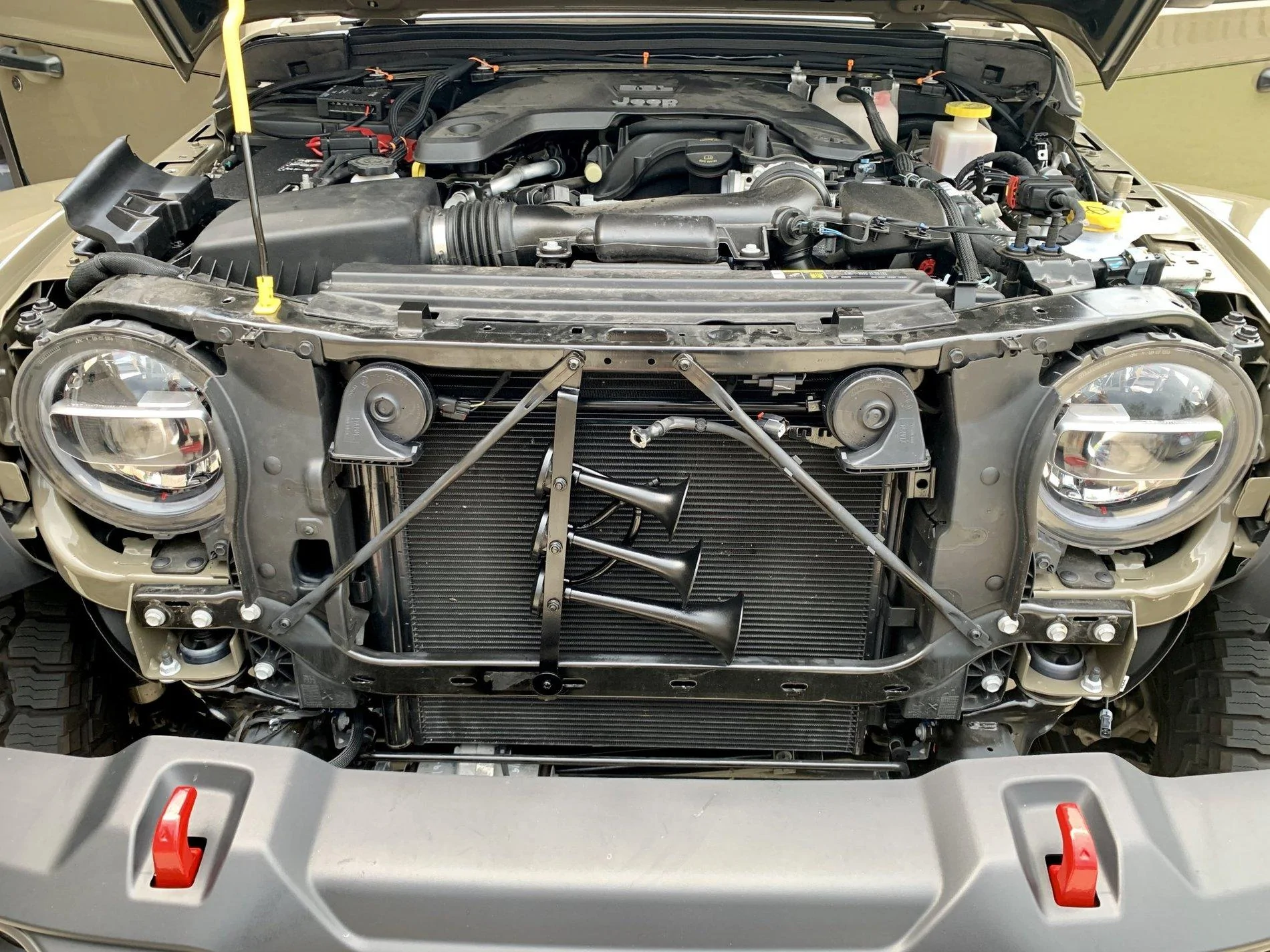 Jeep Gladiator Horn Upgrade 3979FAFB-A0F5-46A7-BE86-3A077F086313