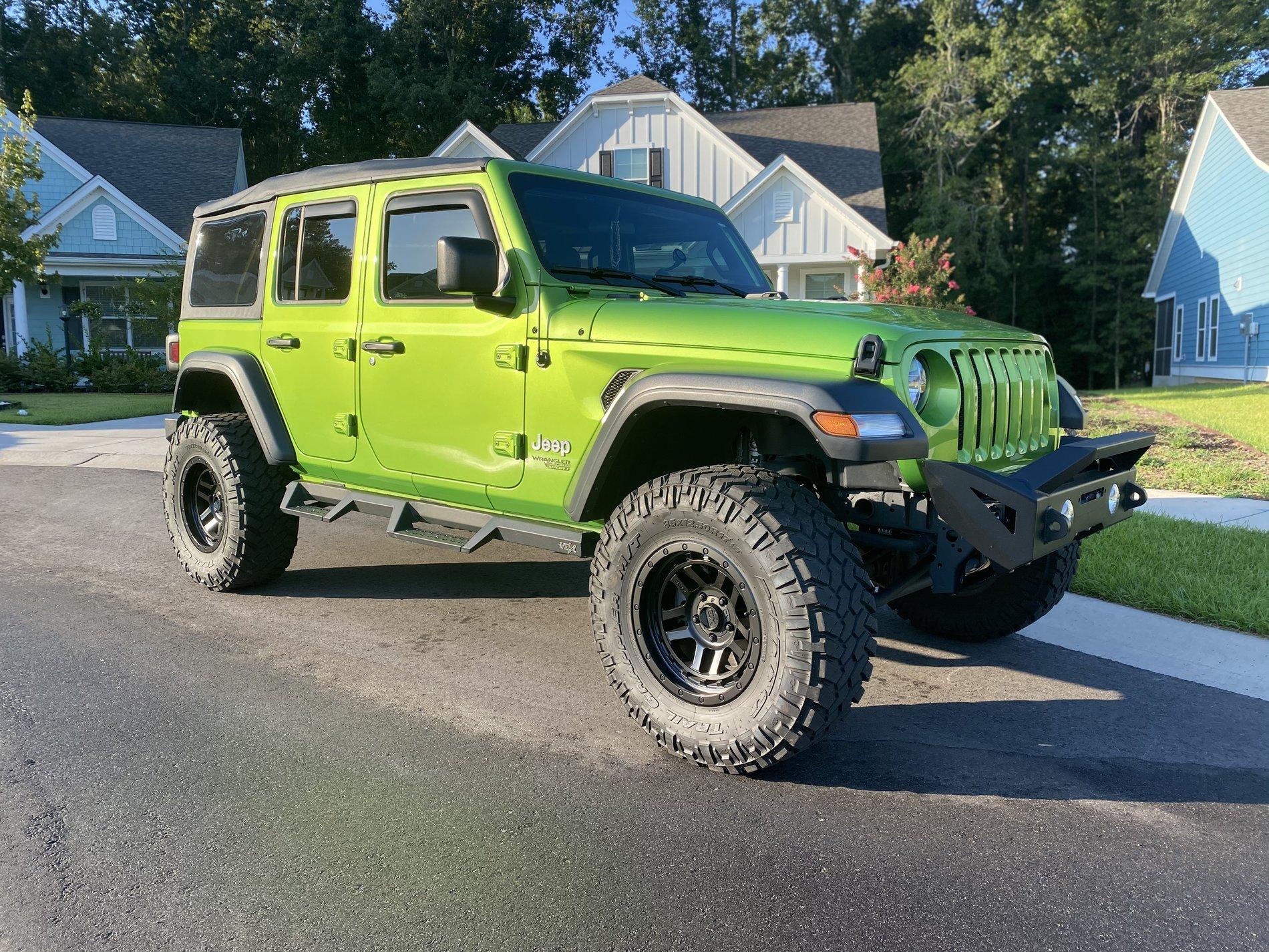 Jeep Gladiator MOJAVE Edition Gladiator JT Club 95342C12-8005-400B-A94E-D67C97B9556C