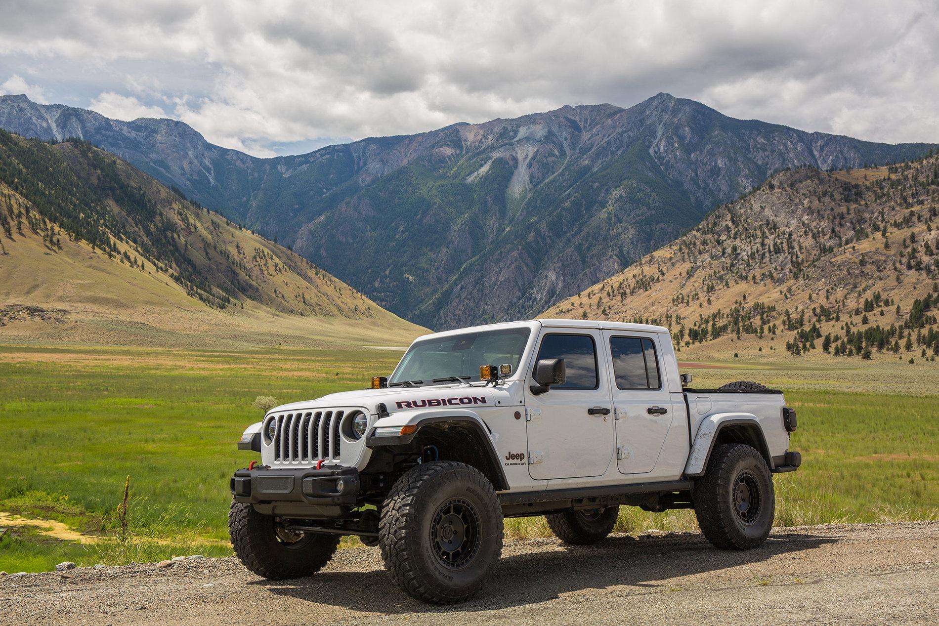 Jeep Gladiator JT pictures 2O4A9203 smaller