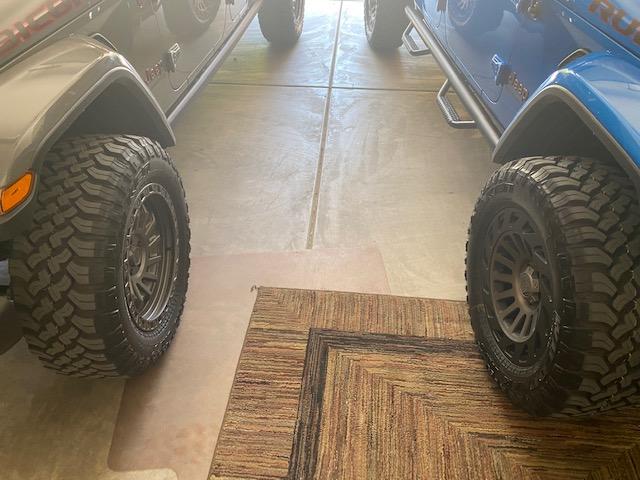 Jeep Gladiator Wheels?! Wheels?! Wheels?! IMG_2414