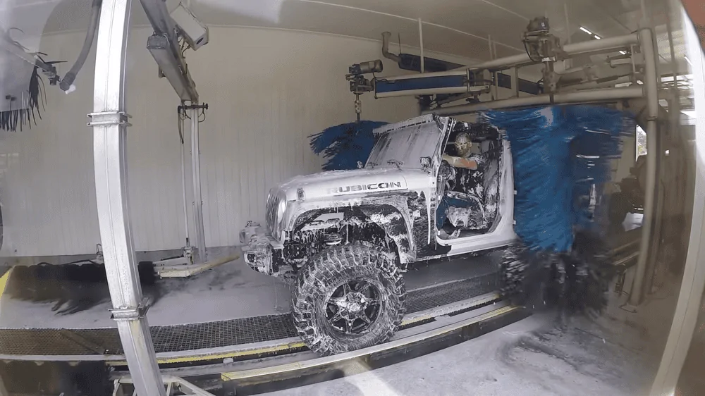 Jeep Gladiator Washing Gladiator with top and doors off? A68EC8A4-C1B7-4F50-BEED-A7697904B578
