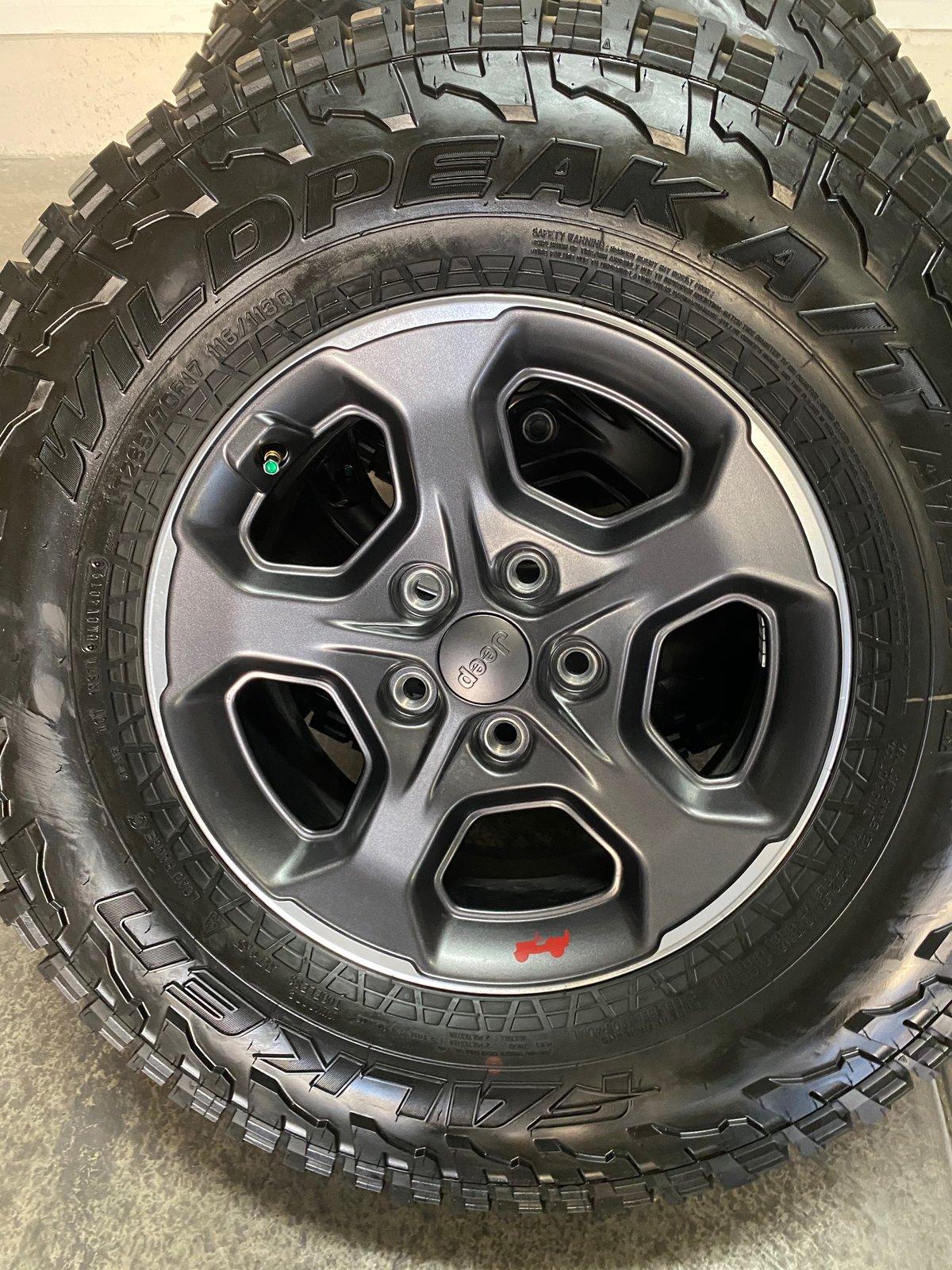 Jeep Gladiator Rubicon Wheels & Tires - For Sale IMG_1744