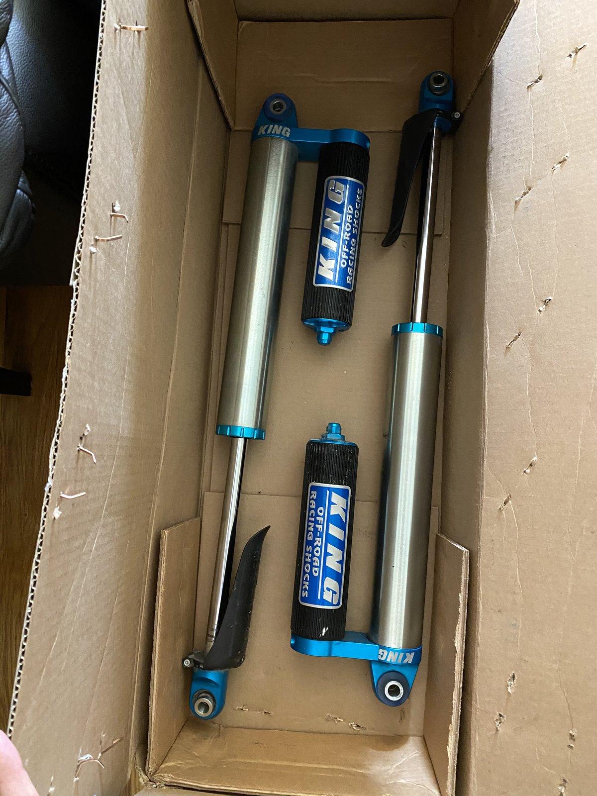 Jeep Gladiator Gladiator - King Shocks 38B12FE3-4330-4B31-8B41-25C3E59E54CF