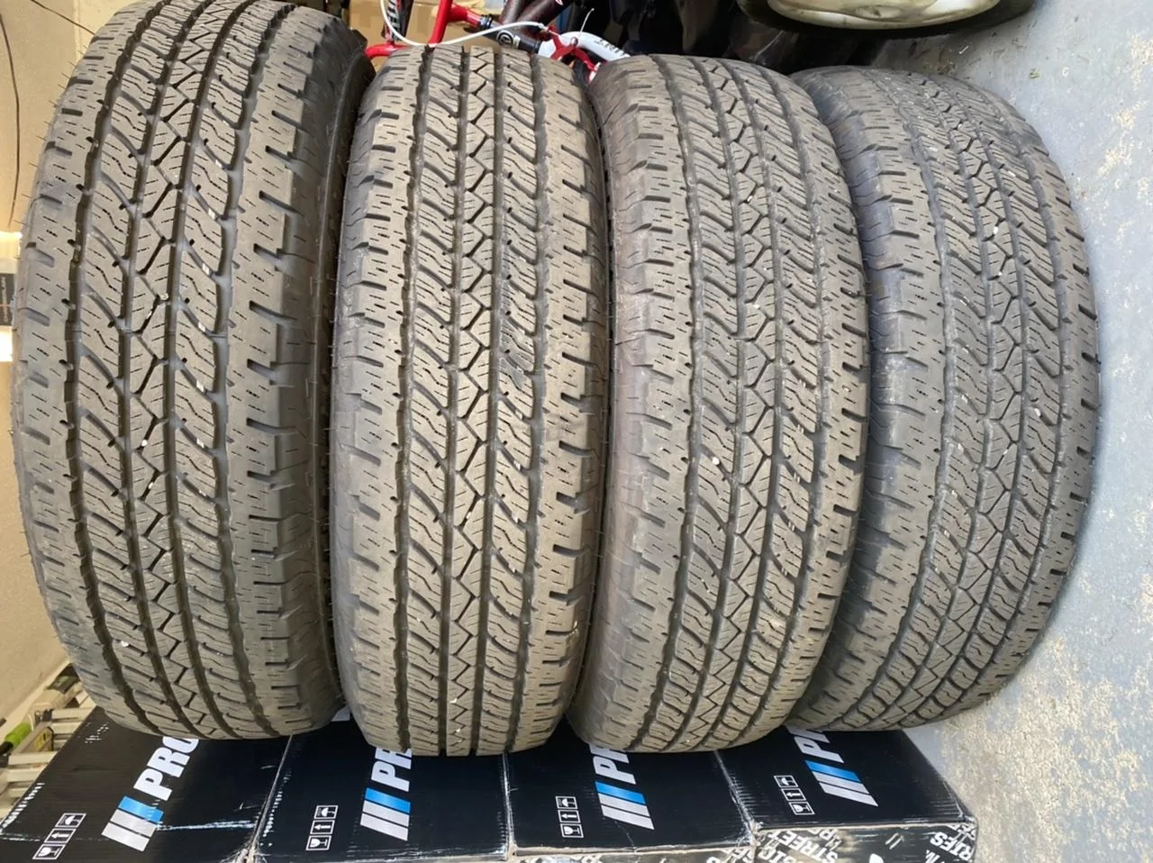 Jeep Gladiator Bridgestone dueler AT from sport S  $200 A69C0B96-BA69-4CD9-A92D-BC26E029FC2D