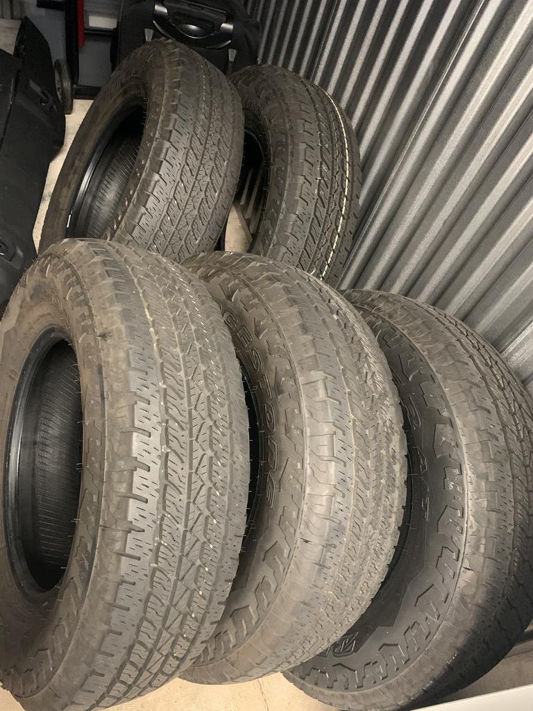 Jeep Gladiator Stock 245/75R17 Bridgestone Dueller A/T (x5) plus spare steel wheel - $100 LQJ447k