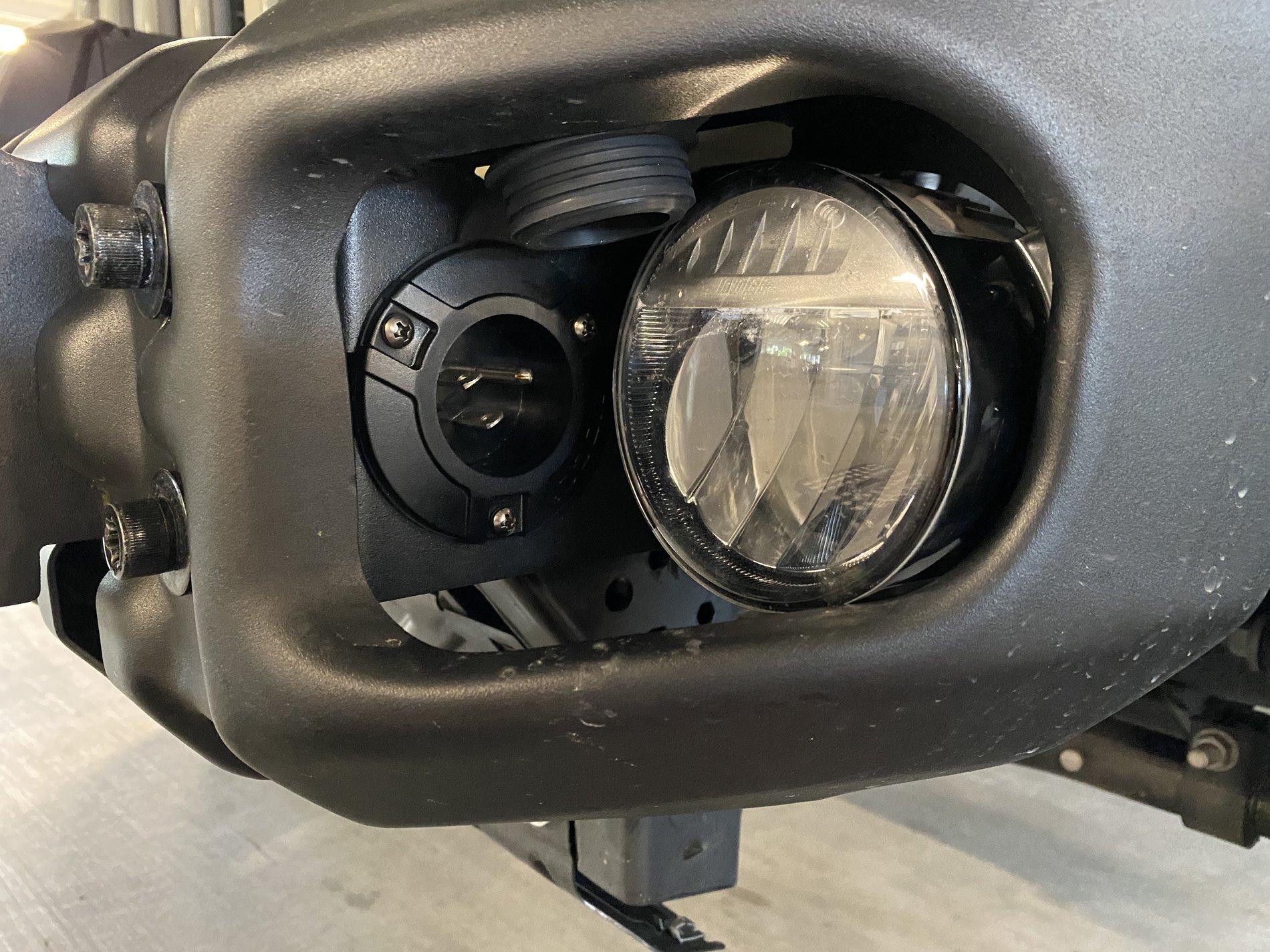 Jeep Gladiator Engine Block Heater - Cord routing/ home? IMG_8314