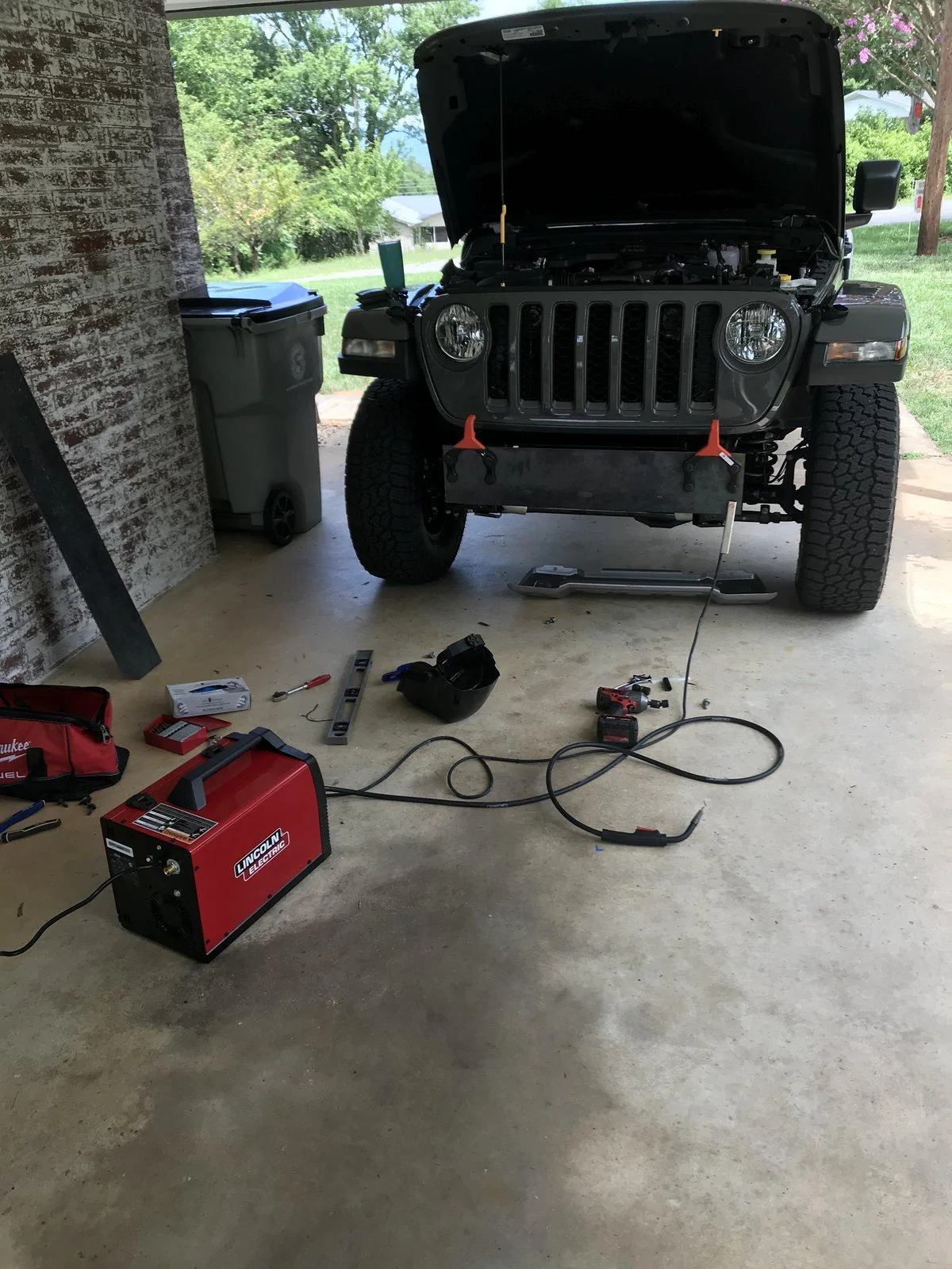 Jeep Gladiator “This aint your grand-paps pick’em up truck”  mojave in the mountains slow and steady build 7C1D1BF1-BDD5-40F9-8481-9EF2AE973BDE