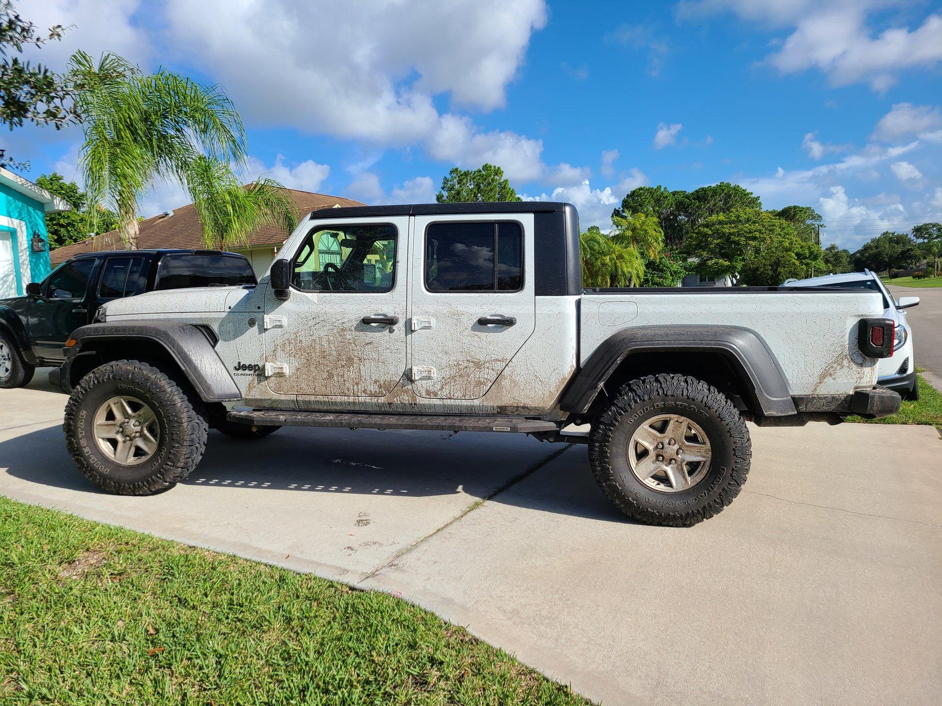 Jeep Gladiator Go Rhino RB series steps 20200725_174212