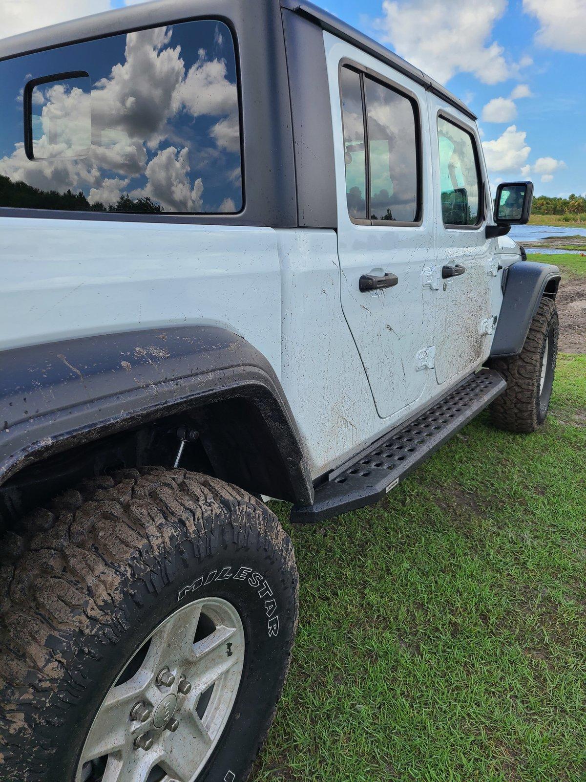 Jeep Gladiator Go Rhino RB series steps 20200725_154148
