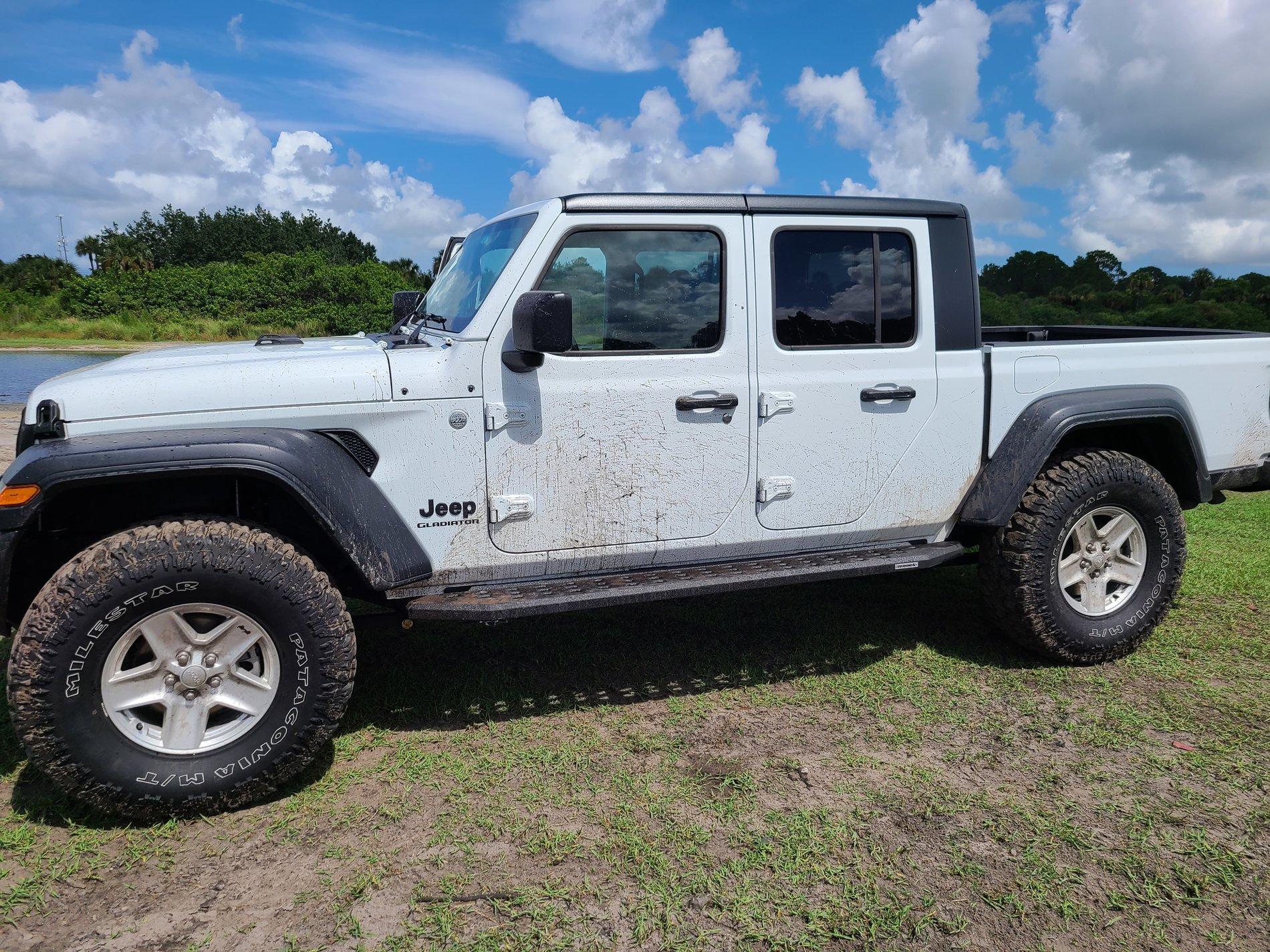 Jeep Gladiator Go Rhino RB series steps 20200725_154117