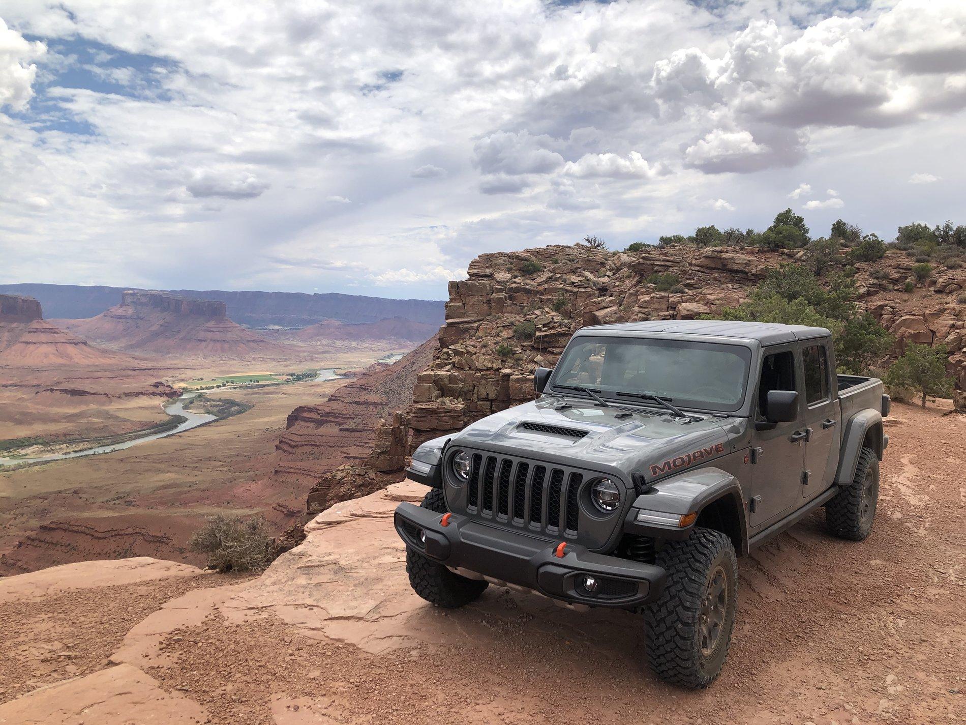 Jeep Gladiator Mojave only Pic thread! 2FF9D3D3-6FB4-47FE-A988-0C49FBEC01DA
