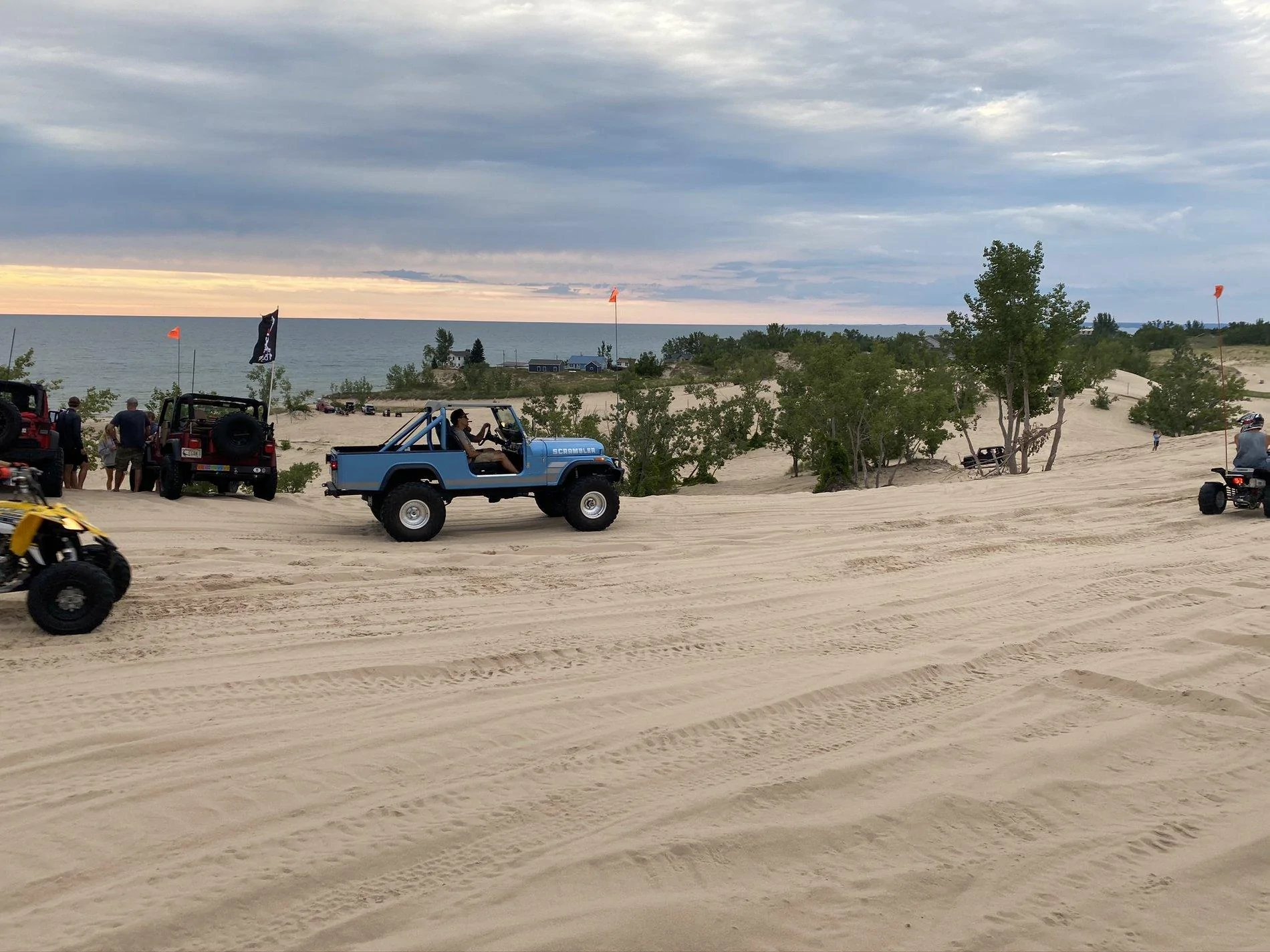 Jeep Gladiator Silver Lake Dunes, MI D0AC4F3D-7635-482B-8581-F5A06FEB7F19