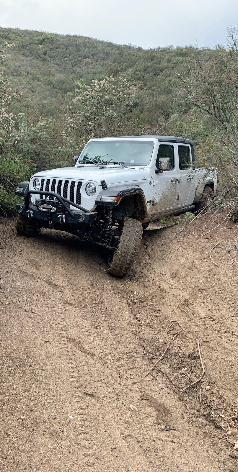 Jeep Gladiator 35s or 37s? 05AB7290-F677-4208-A207-A90D080E1266