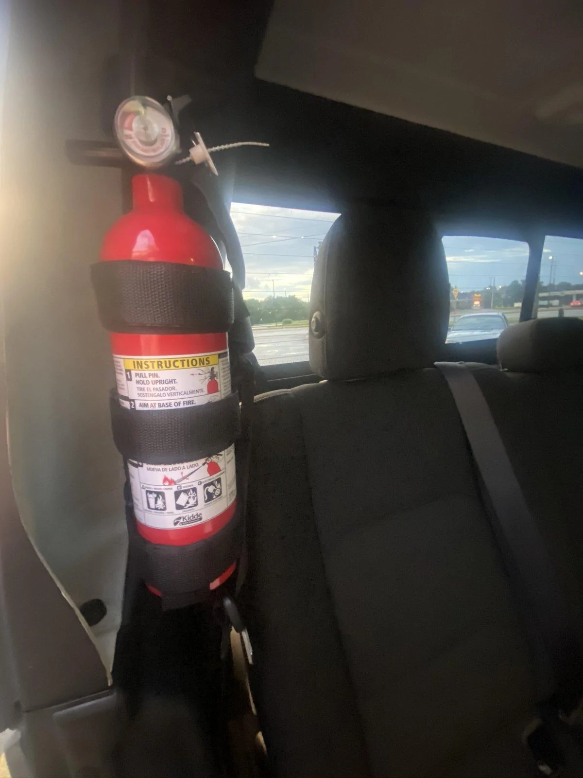 Jeep Gladiator Fire extinguishers 051DBD85-31A4-4CF9-BD4B-C4754CED1E6B
