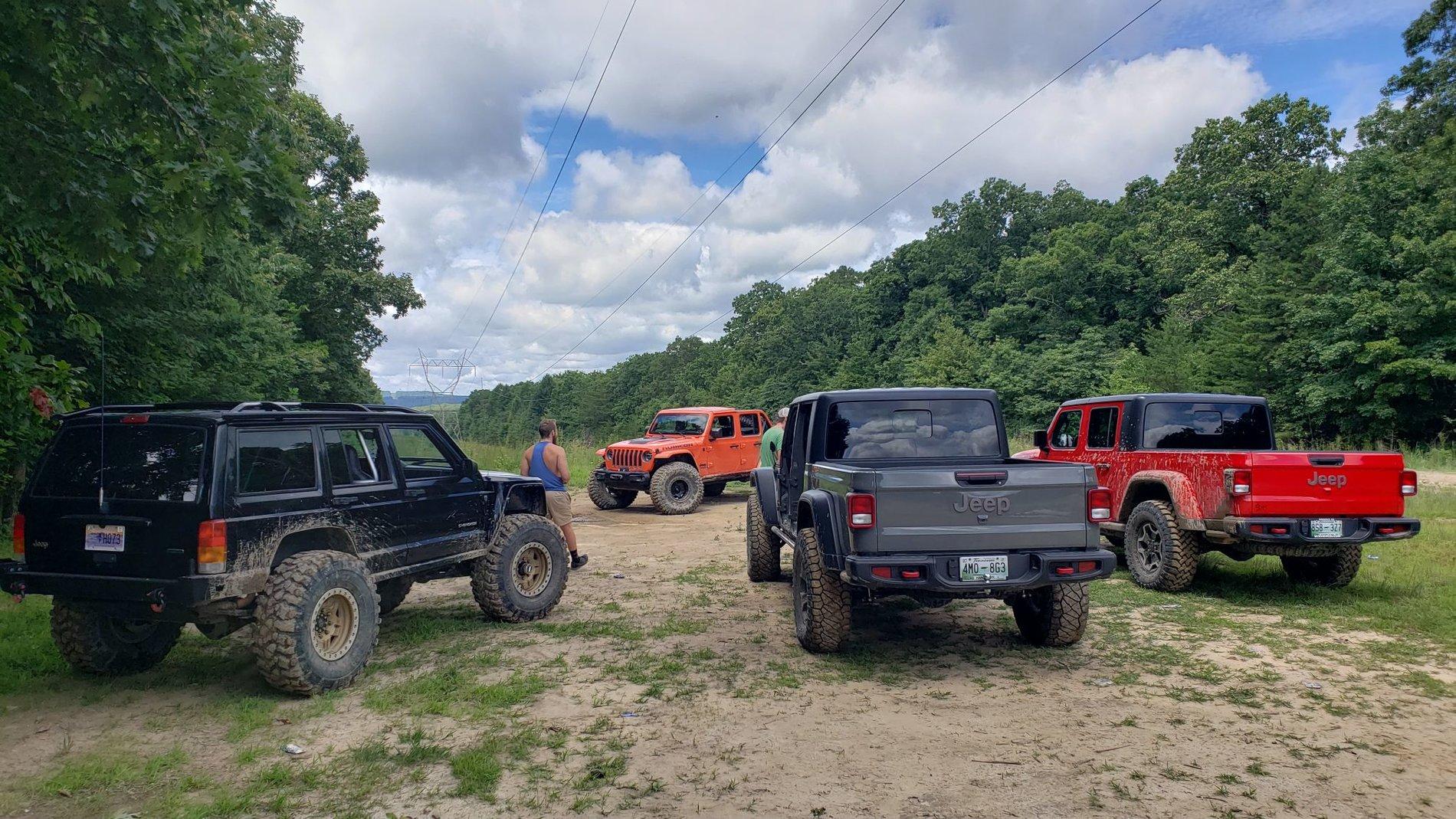 Jeep Gladiator Southeast TN Trail Rides 114544C2-0F88-4BC7-94DD-E056DC972D24