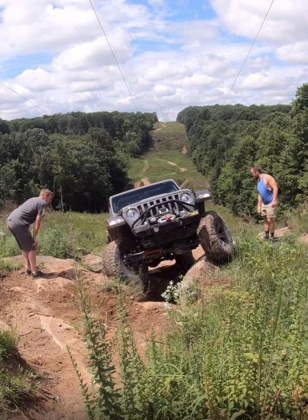 Jeep Gladiator Southeast TN Trail Rides 20A4BEE6-84D5-448E-9017-6AE2EBAA4F75