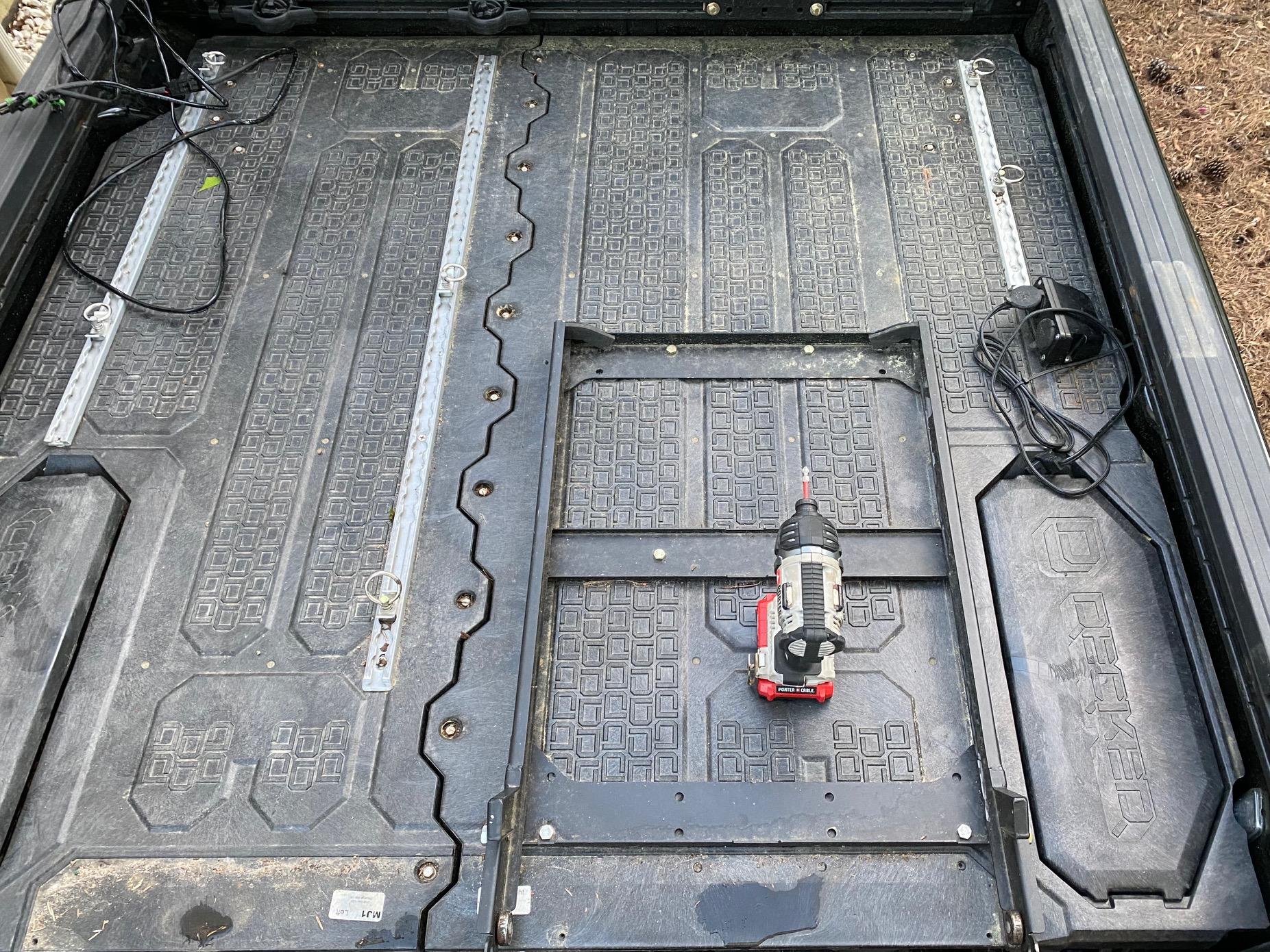 Jeep Gladiator DECKED System IMG_1383